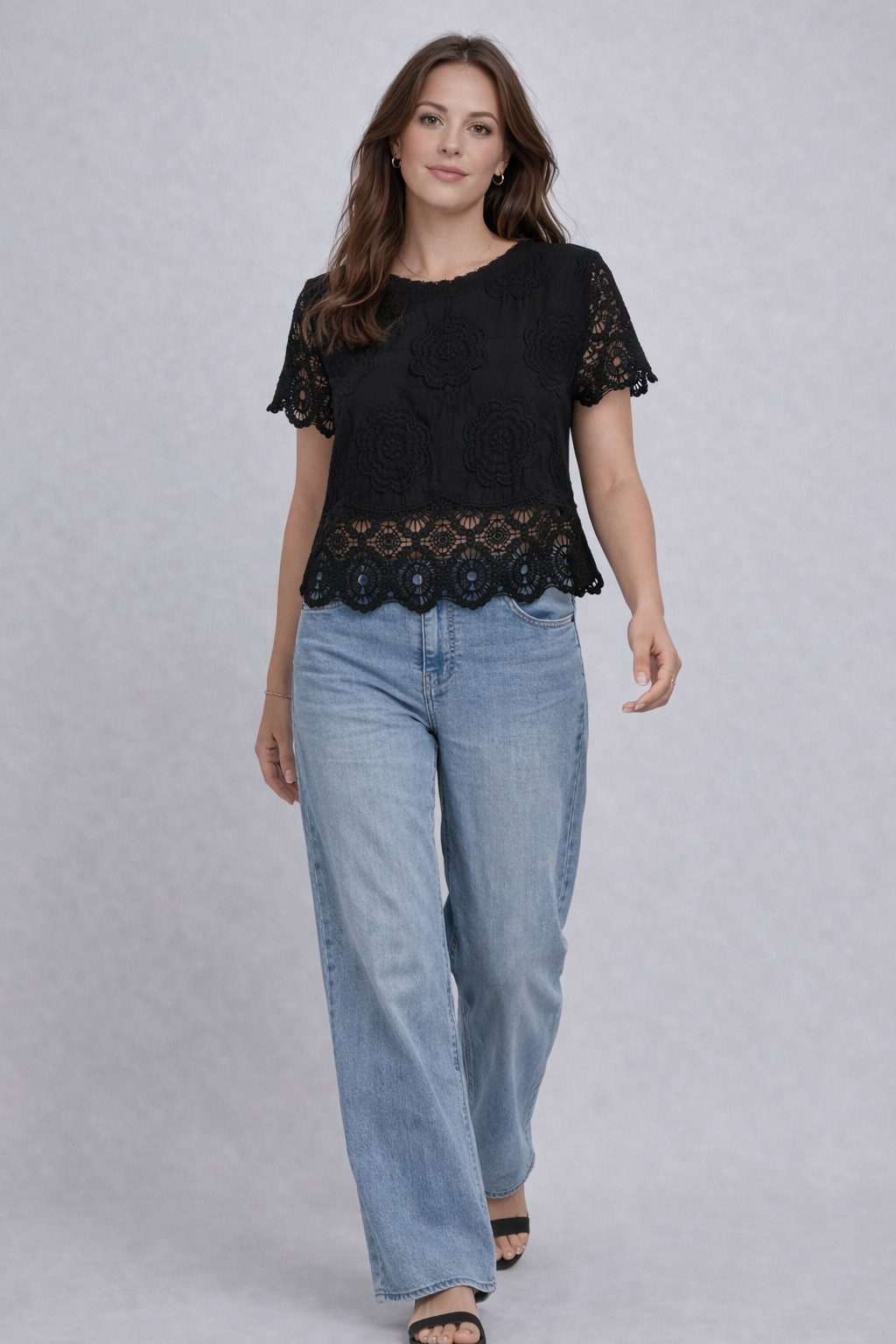 ITALY VIBES Spitzenbluse - Häkelbluse - schwarze Bluse - Shirtbluse - Kurzarm - ITALY VIBES ONE SIZE - passend für Größen XS - L