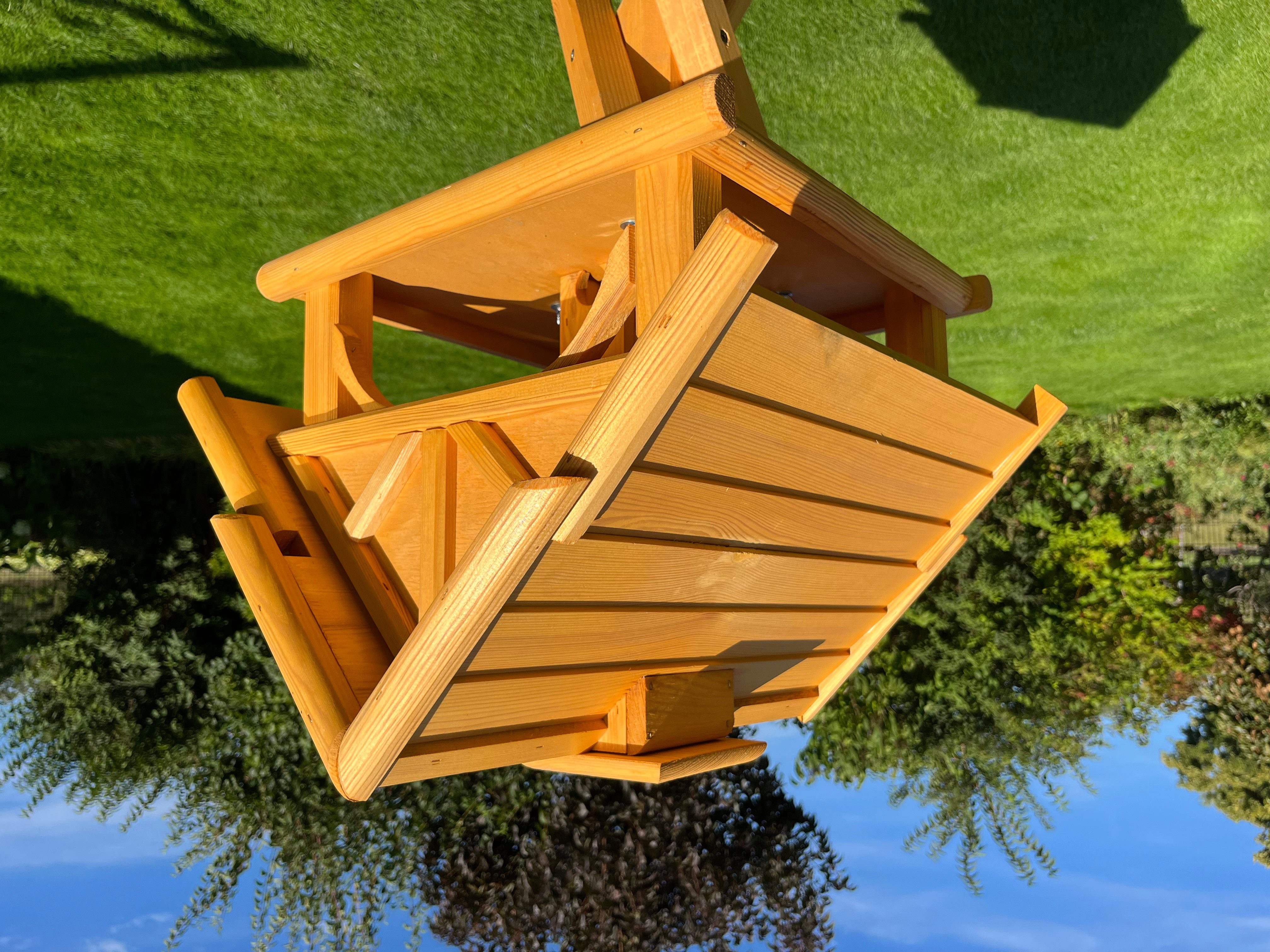 DSH DEKO SHOP HANNUSCH Vogelhaus Vogelhaus Futterhaus Futterhäuschen Vogelvilla mit Solarbeleuchtung