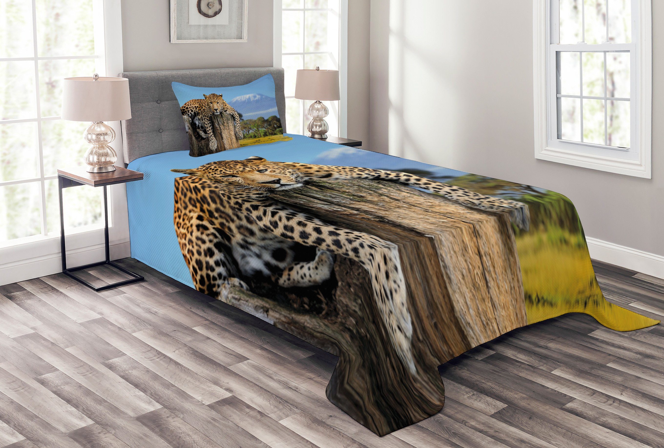 Tagesdecke Set mit Kissenbezügen Waschbar, Abakuhaus, Tierwelt Leopard auf einem Baum