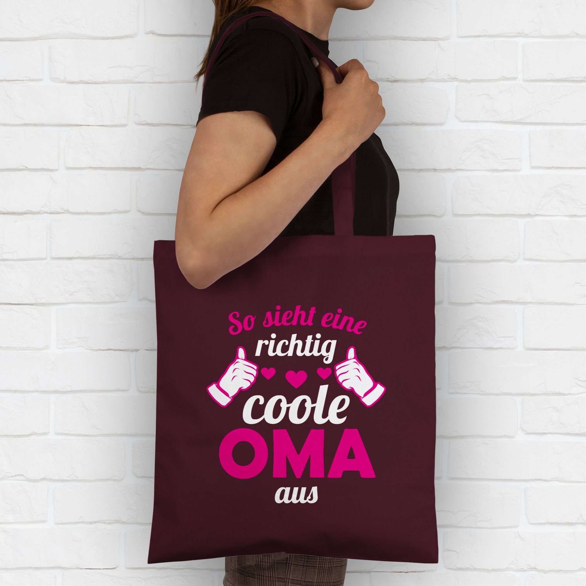 aus Geschenk So Shirtracer Oma 3 Fuchsia, richtig sieht Umhängetasche coole Oma Bordeauxrot eine