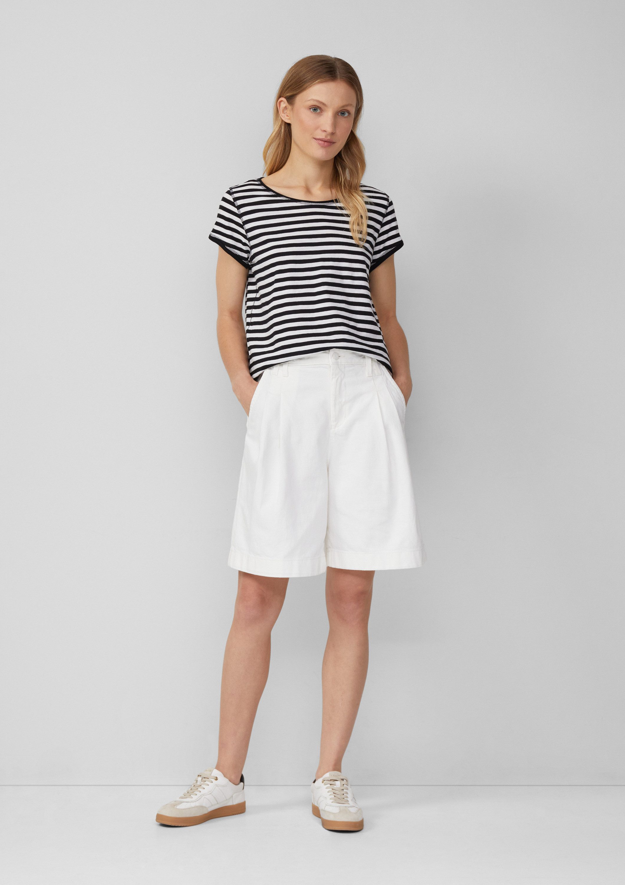 s.Oliver Jeansshorts Jeans-Hose SURI Denim-Bermuda mit Bundfalten günstig online kaufen