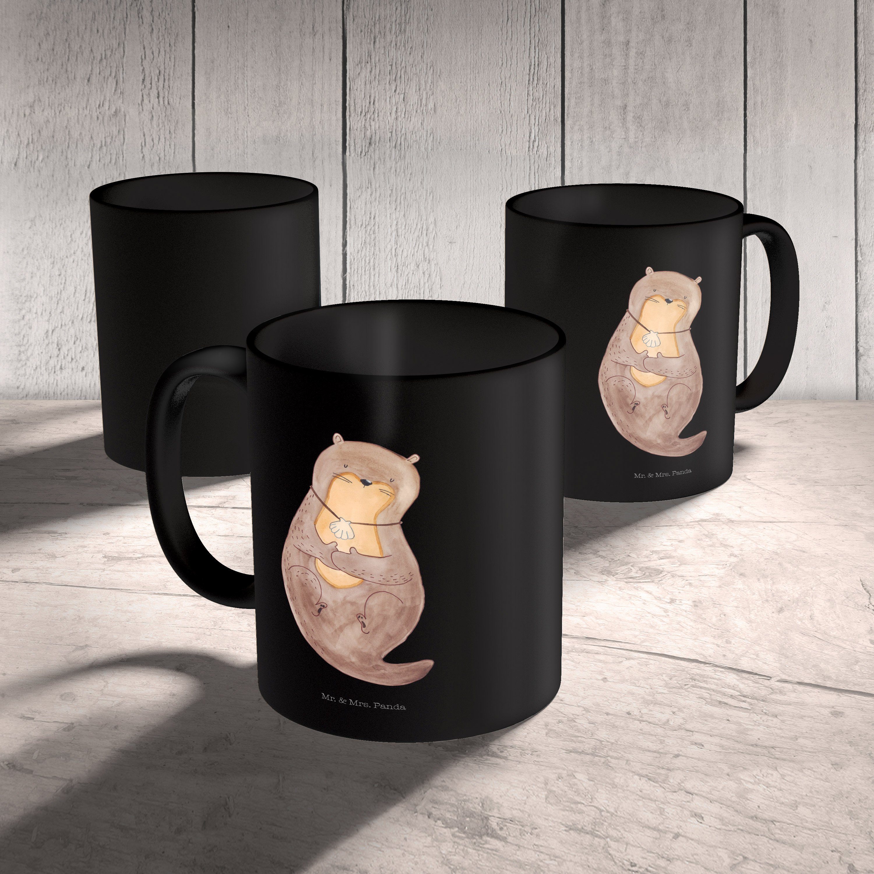 Mr. & Mrs. Panda Tasse, Geschenk, Tasse Keramik - mit Büro Schwarz - Otter Muschelmedaillon T, Schwarz Tasse