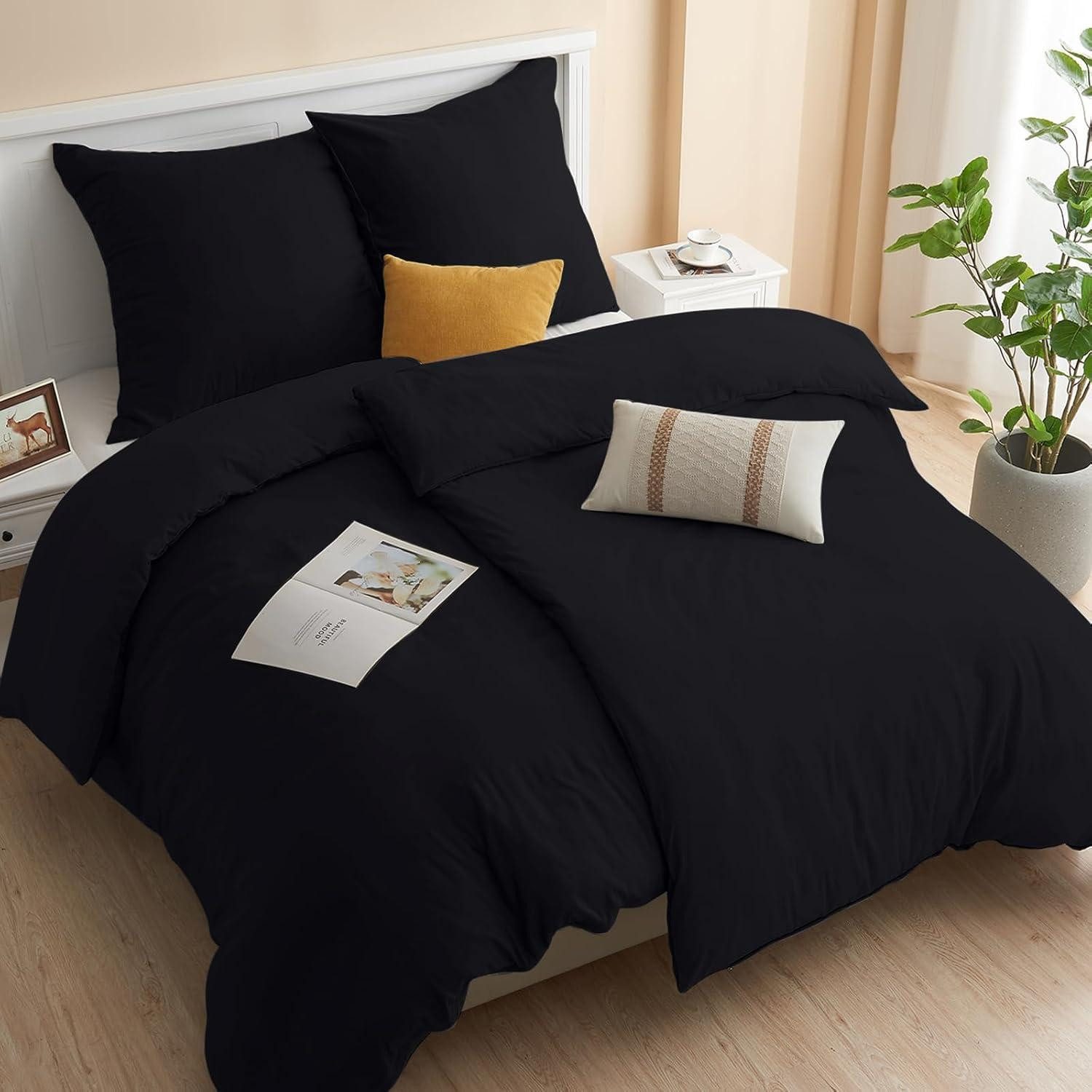 LuxusKollektion Bettwäsche Bettwäsche 135x200 4-teilig Mikrofaser Schwarz mit Reißverschluss
