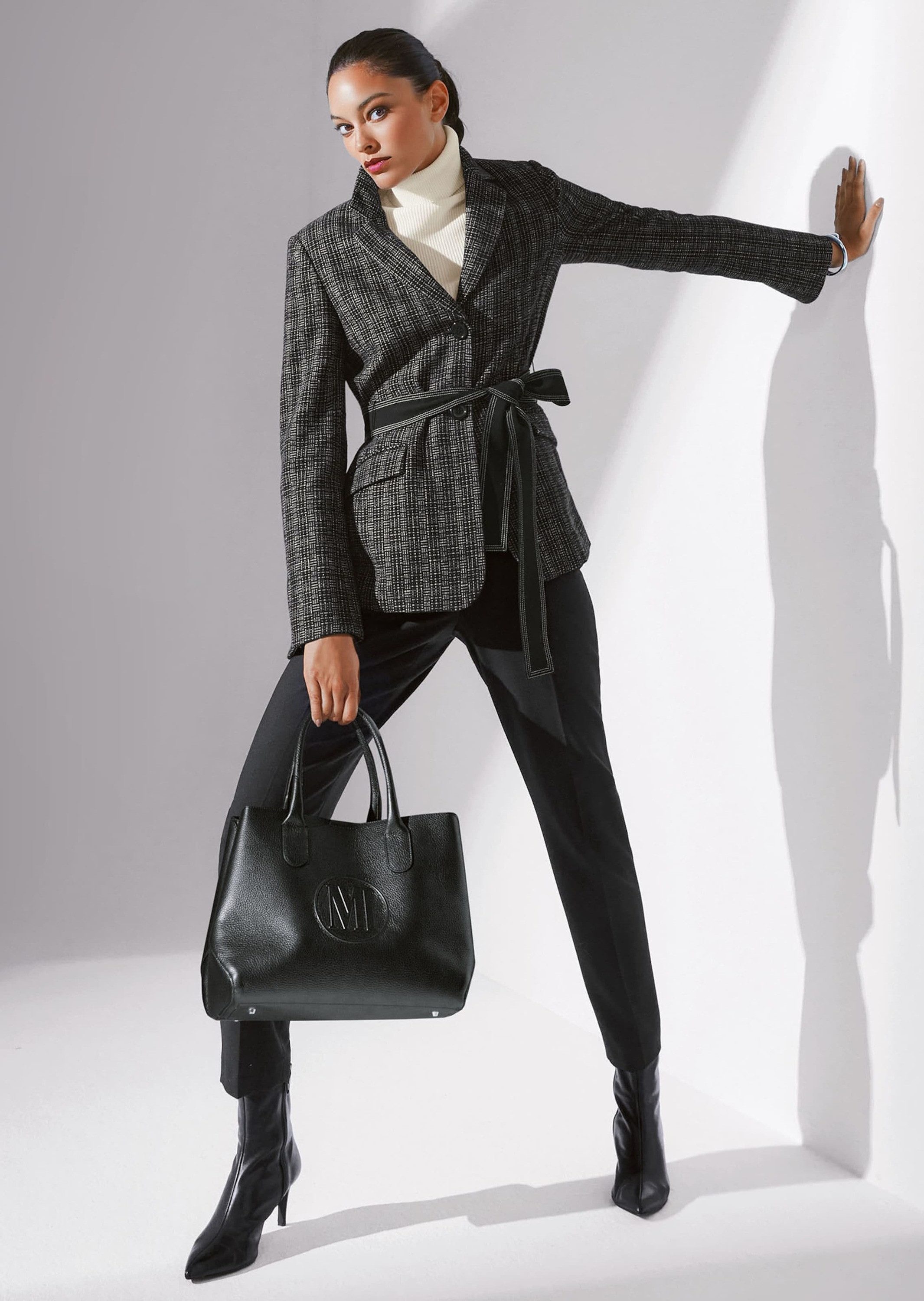 MADELEINE Kurzblazer Blazer mit Gürtel