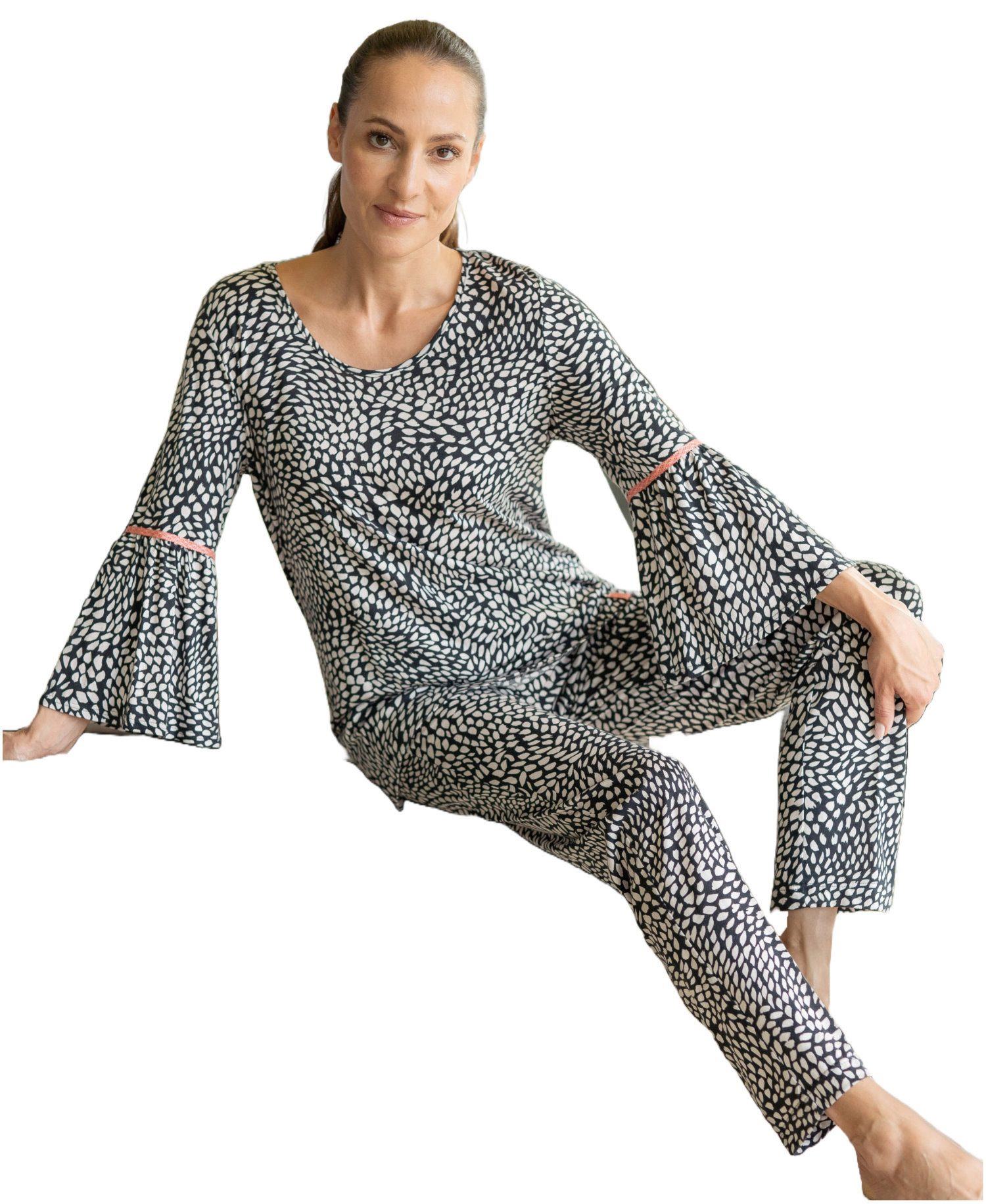 HUTSCHREUTHER Schlafanzug Damen Pyjama lang (2 tlg) Stylisches Design