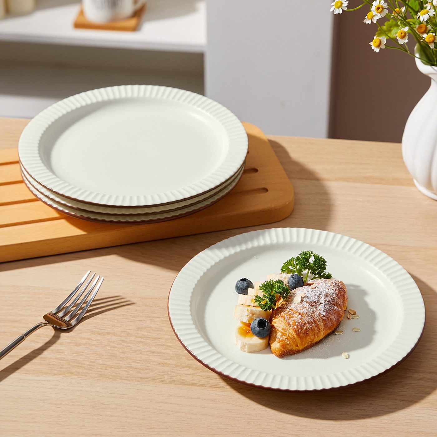 JIWOO Teller 4er Ø21,3cm, Salatteller Frühstücksteller Pastateller Dessertteller, (4 St), Keramik Hochwertiges Tellerset Beige Mikrowellen spülmaschinenfest