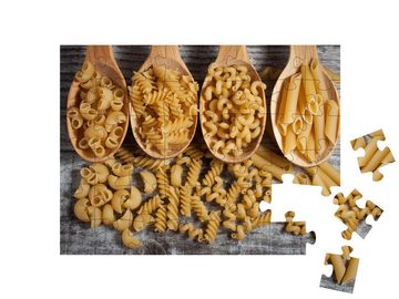 puzzleYOU Puzzle Verschiedene Nudeln auf hölzernen Löffeln, 48 Puzzleteile, puzzleYOU-Kollektionen Pasta
