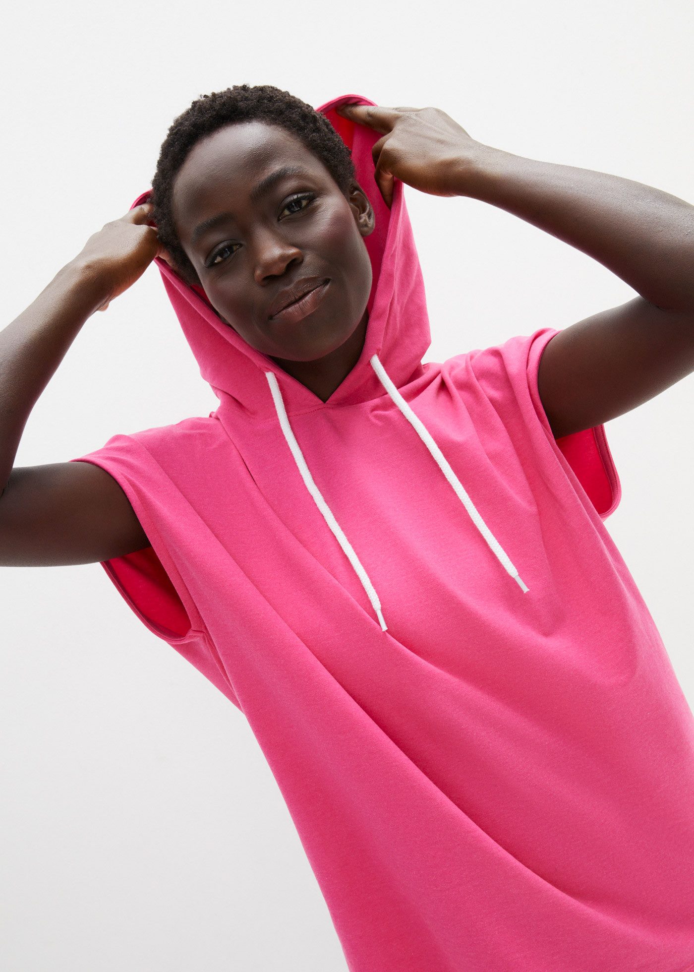 bonprix Kapuzensweatshirt lässige Passform, überschnittene Schultern