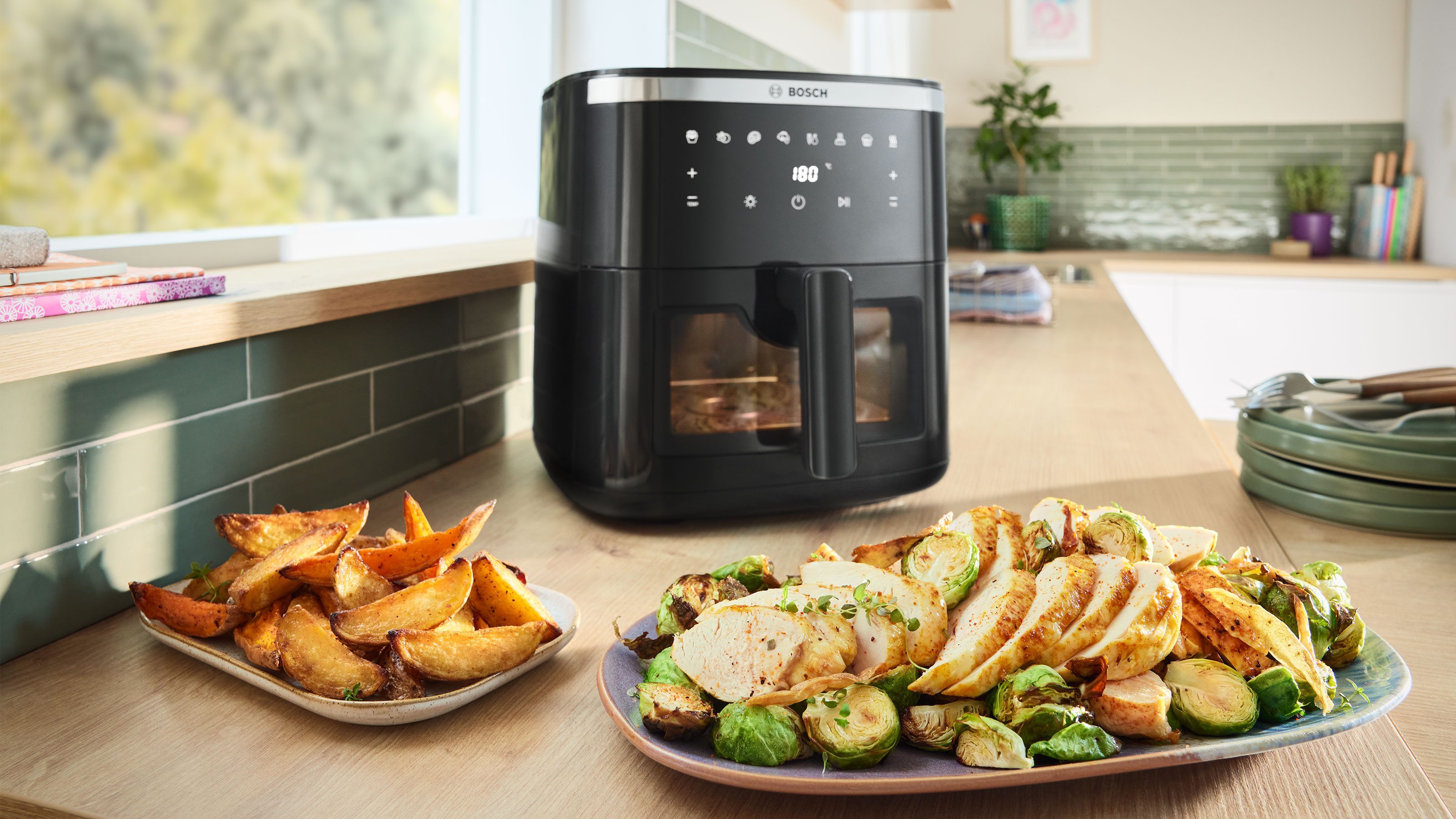 BOSCH Heißluftfritteuse Air Fryer Serie 6, MAF671B0, 7,2l, Sichtfenster, 7 Programme, schwarz, 1800 W, Innenlicht, Schüttelalarm, Korb spülm.geeignet