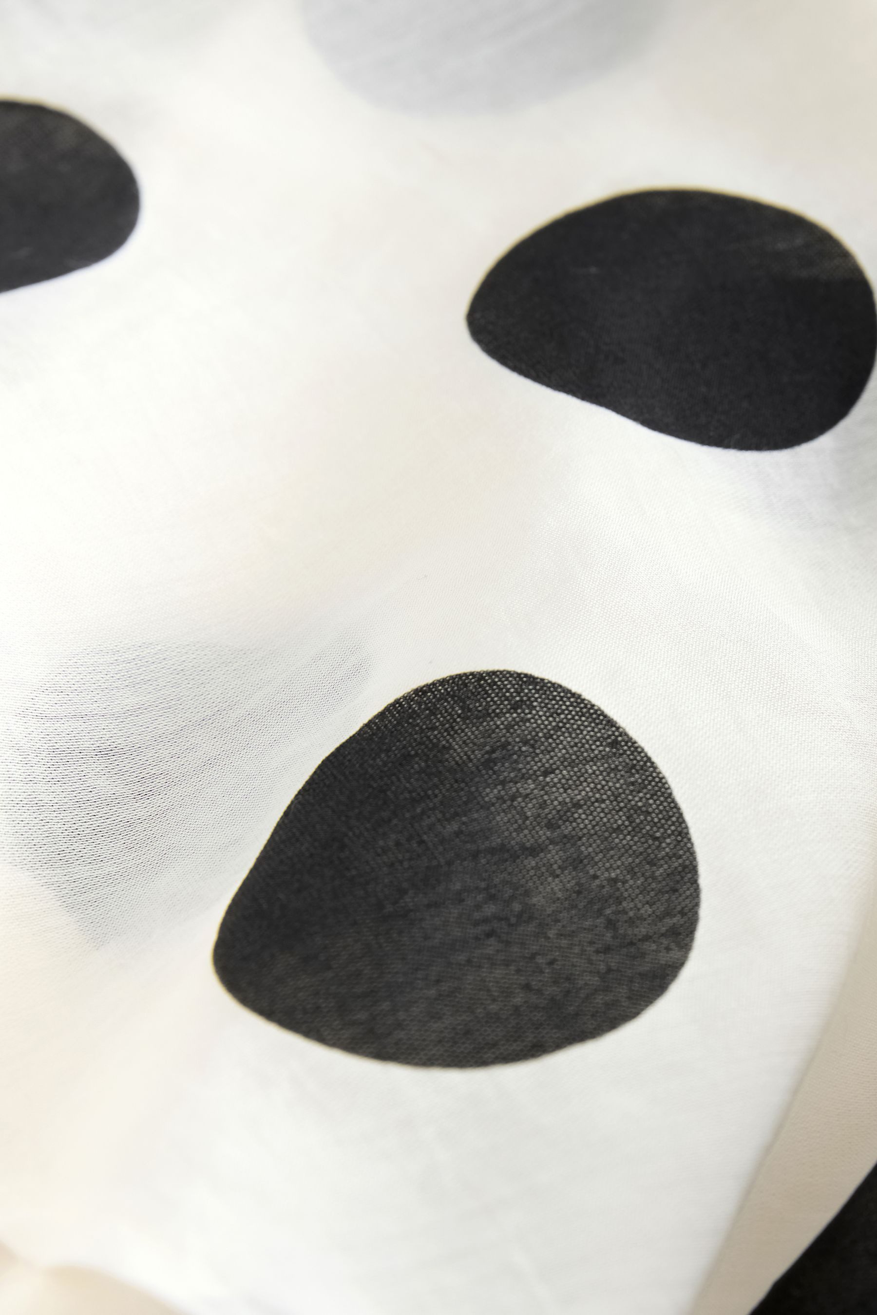 Next Midikleid Festliches Midikleid mit Rüschen und V-Ausschnitt (1-tlg) – Bild 3 von 5