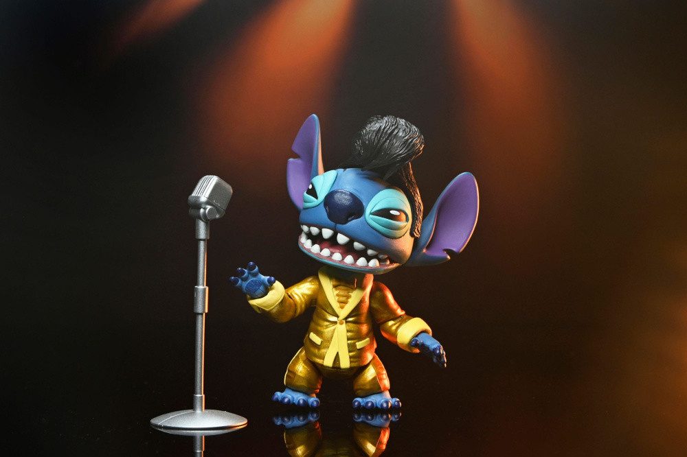 NECA Actionfigur Lilo & Stitch Actionfigur Ultimate Gold Suit Elvis Stitch 18 cm