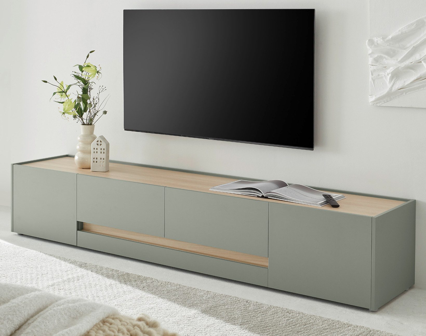 Furn.Design Lowboard Center (TV Unterschrank in Salbei Grün mit Eiche, Breite 223 cm), mit viel Stauraum