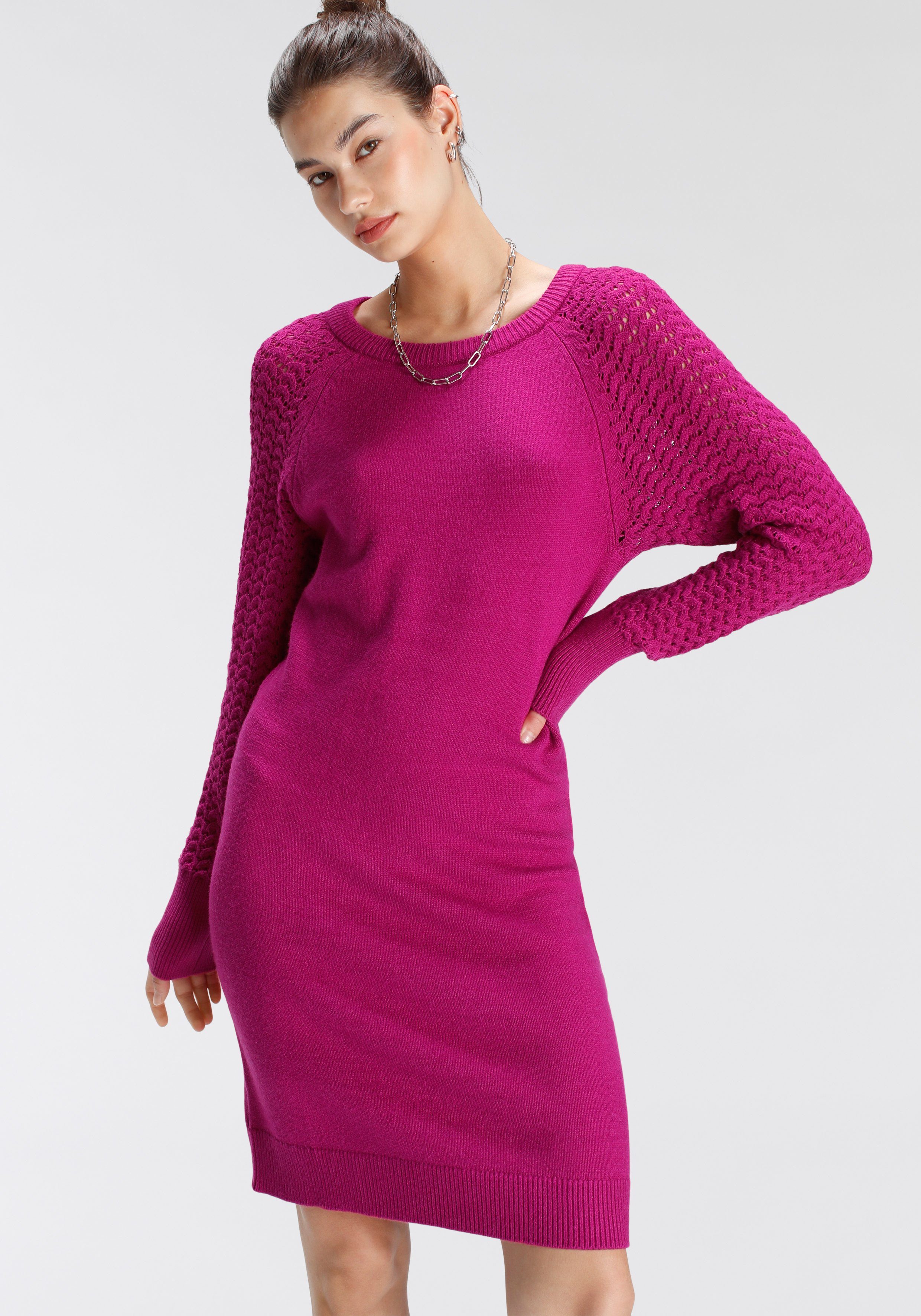 Tamaris Strickkleid Mini-Länge mit Ajourstrickmuster aus Viskosemischung günstig online kaufen