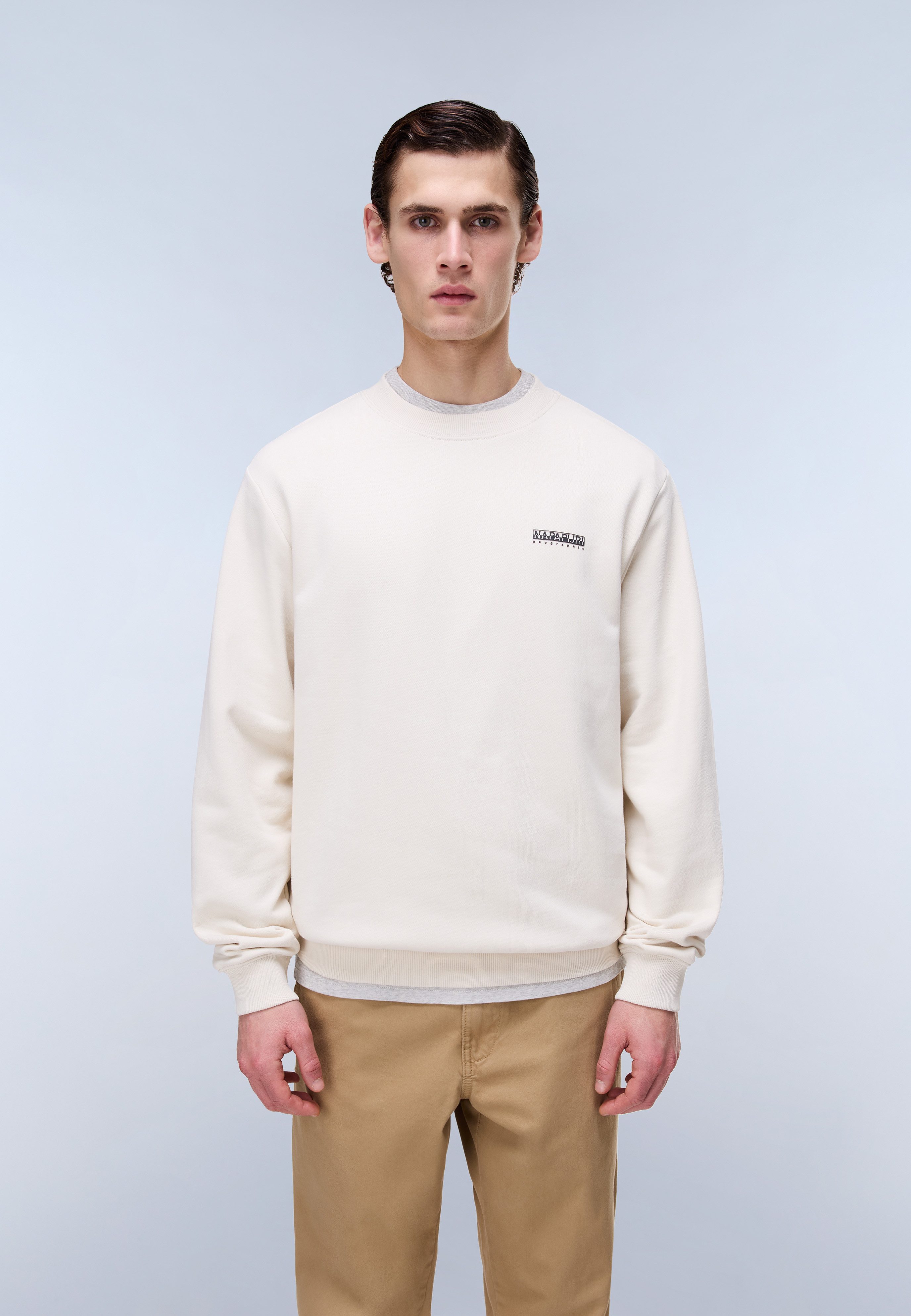 Napapijri Sweatshirt B-SMALL BOX C BEIGE DIMITY sportlicher Stil, mit Rundhalsausschnitt, ohne Verschluss