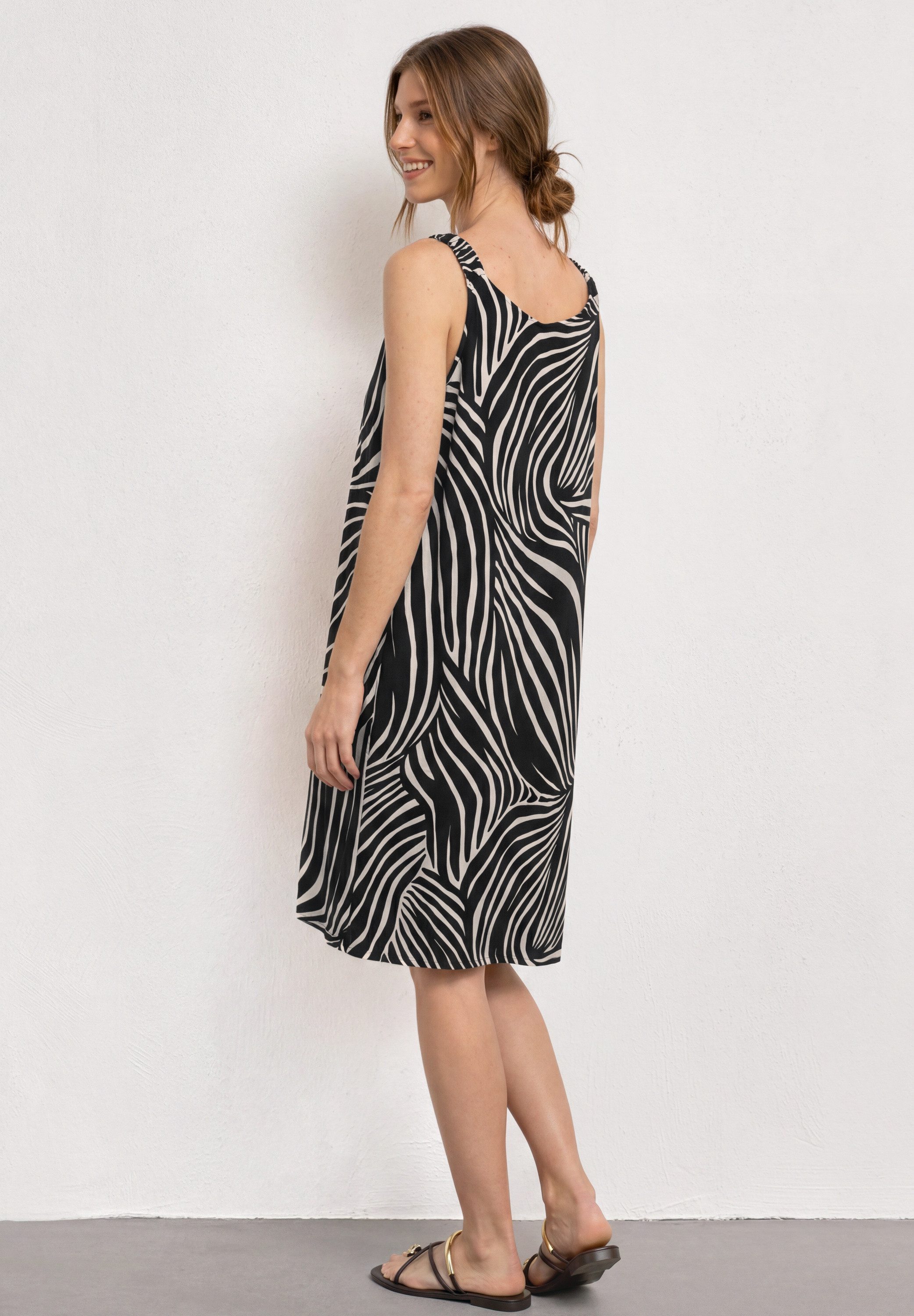 STREET ONE Sommerkleid aus Viskose