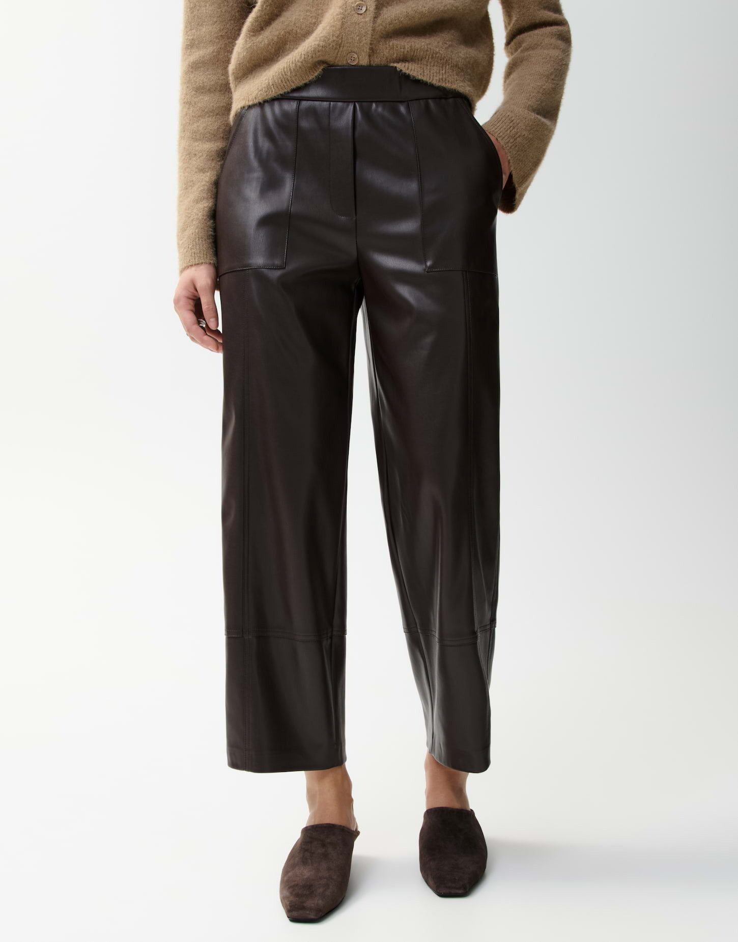 OPUS PANTS Lederhose Metta cargo mit gerader Passform Gerader Cropped-Beinverlauf mit Cargotaschen und Lederoptik