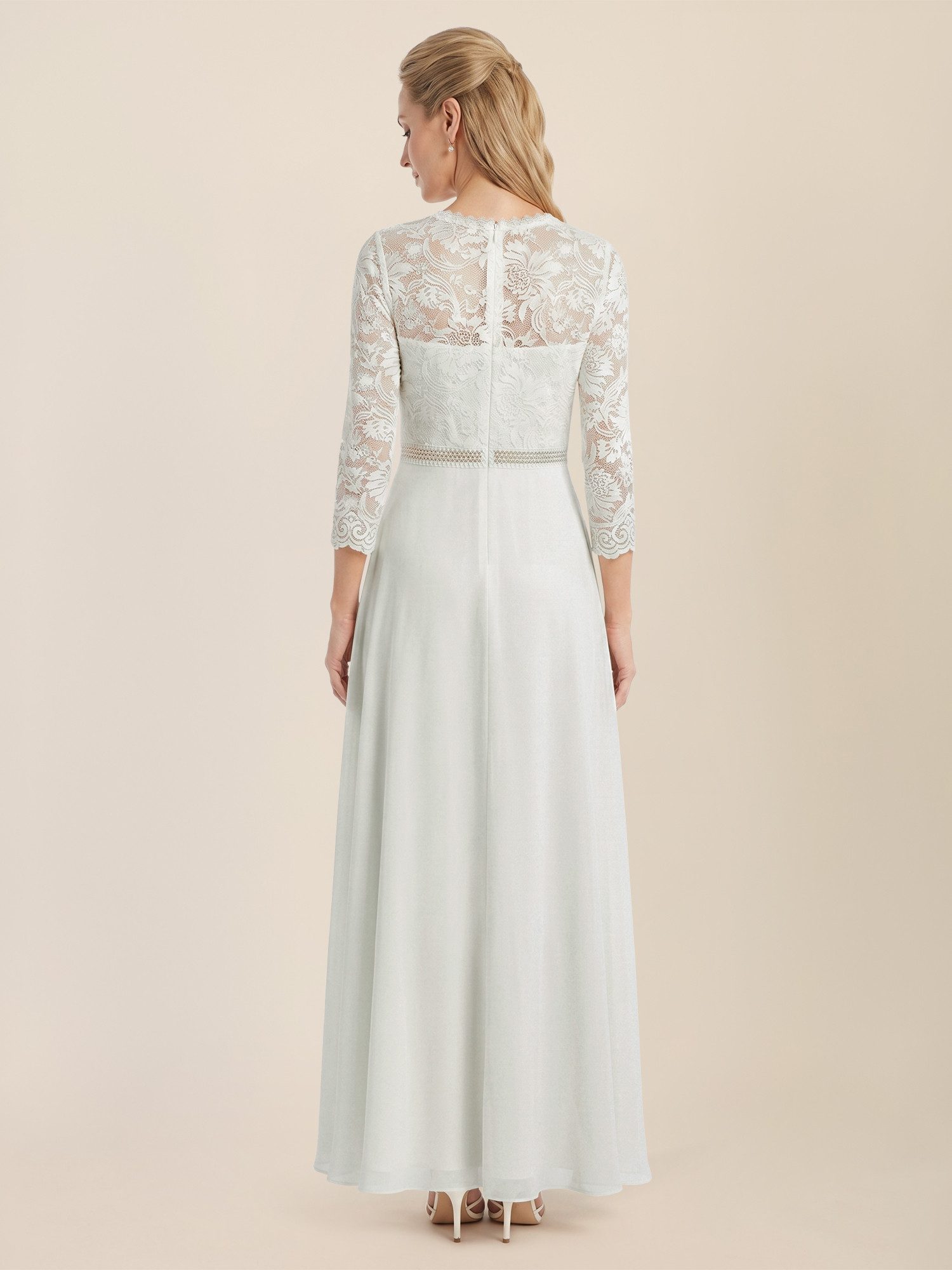 Apart Abendkleid aus Spitze und Chiffon