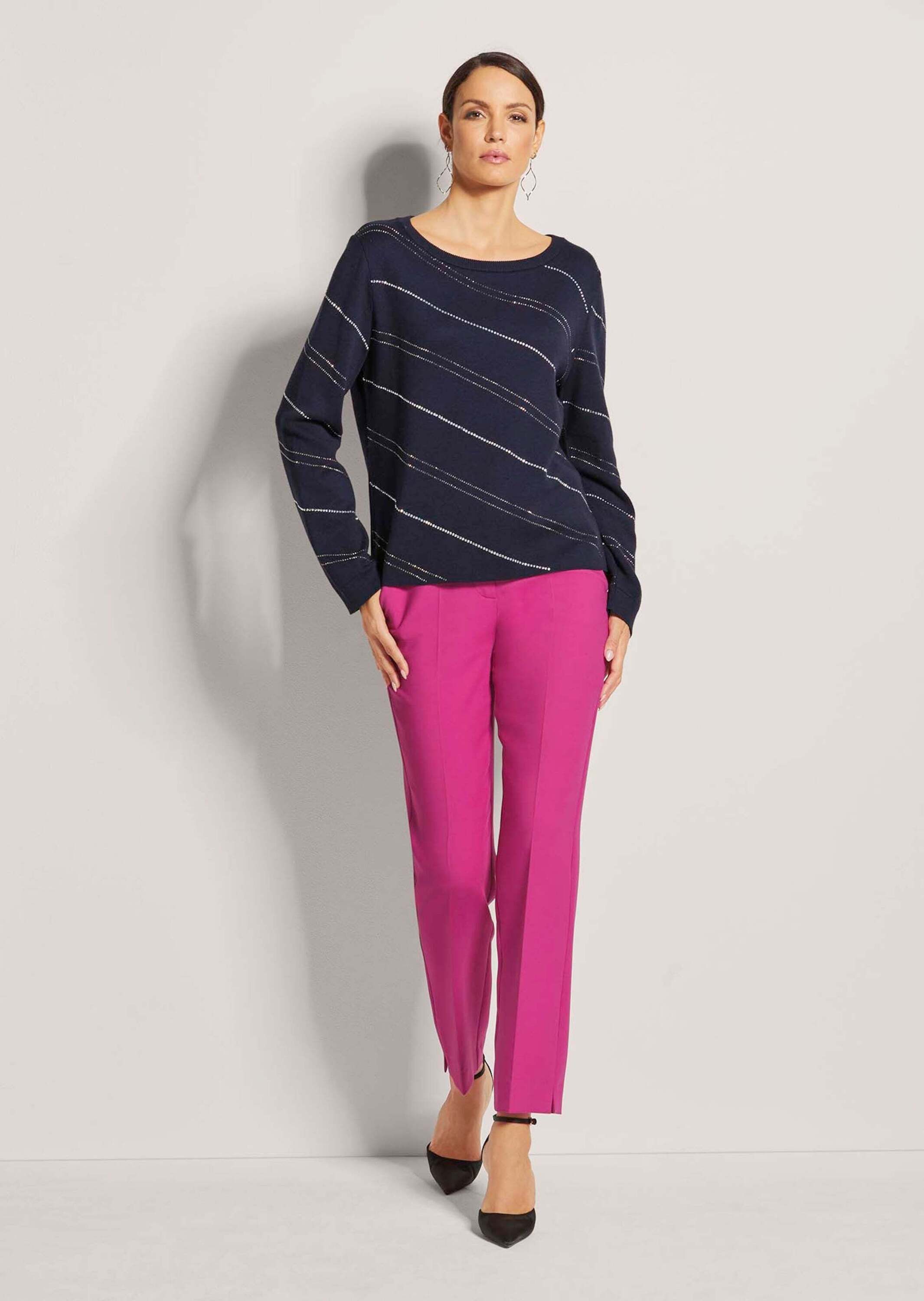 MADELEINE Strickpullover Pullover mit Ziersteinen