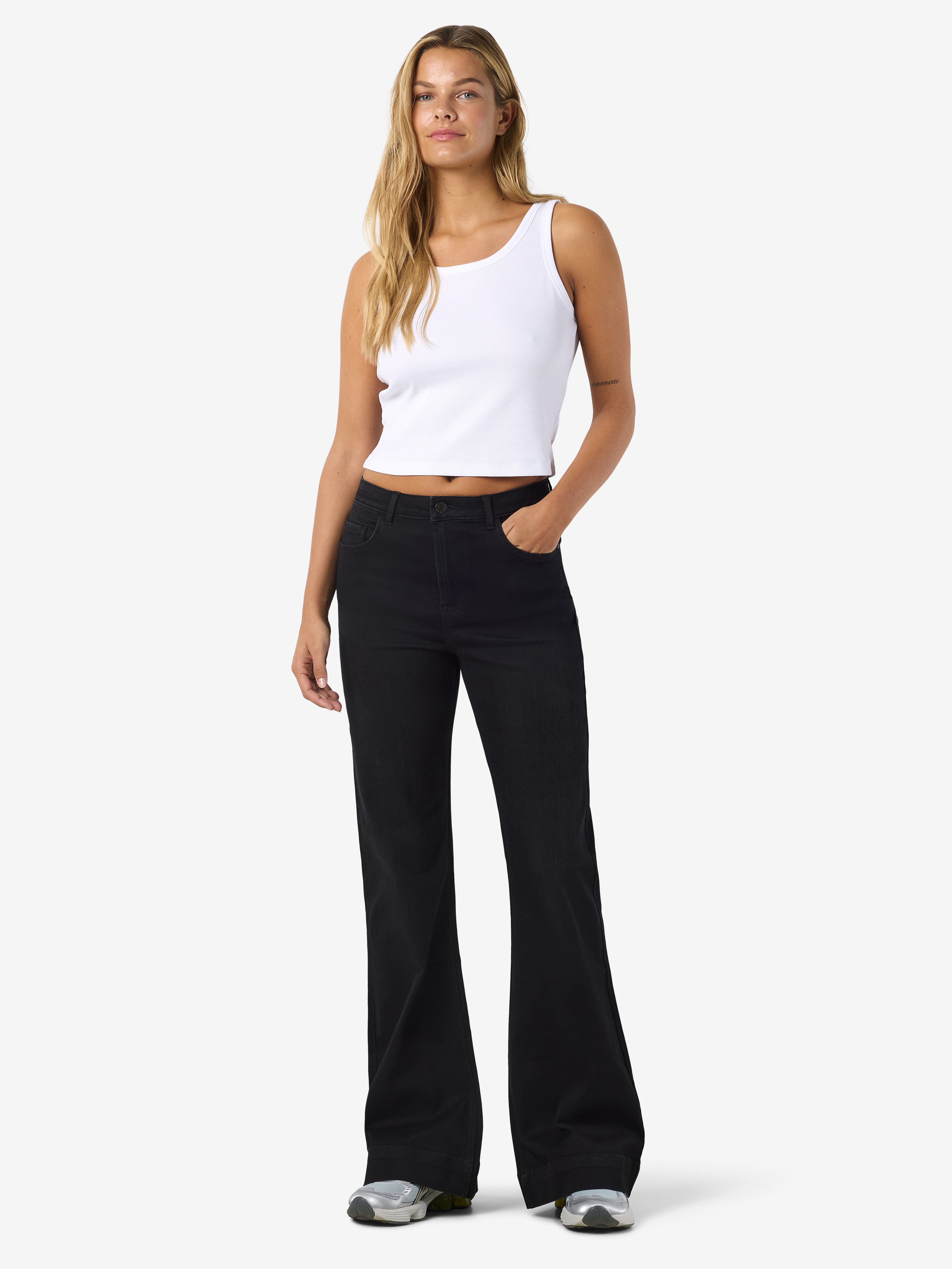 NOISY MAY Women's Nmrooxy Hw Flare Jeans Vi580Mb Noos Nmrooxy Hw Flare