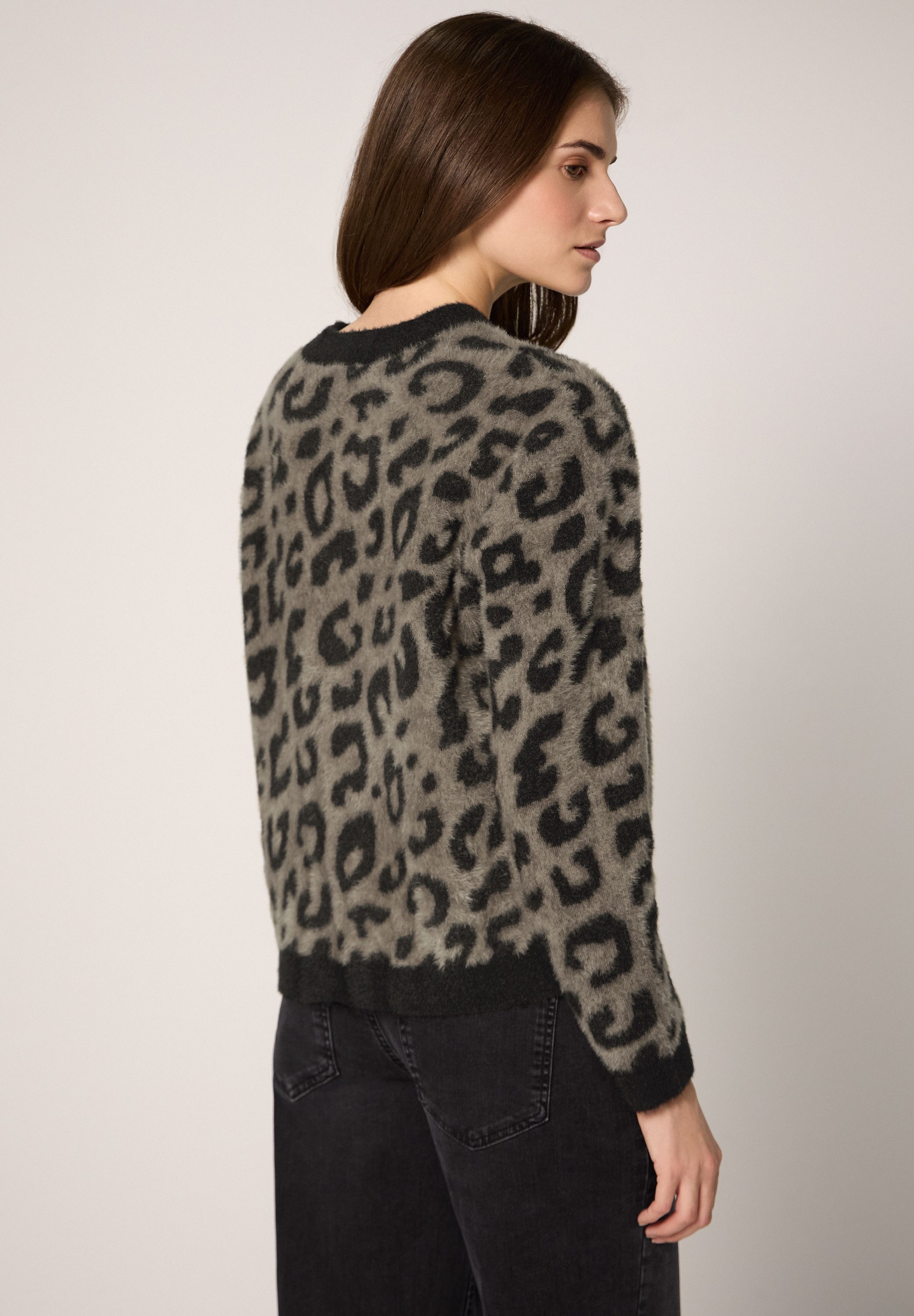 STREET ONE STUDIO Rundhalspullover im Leo Design