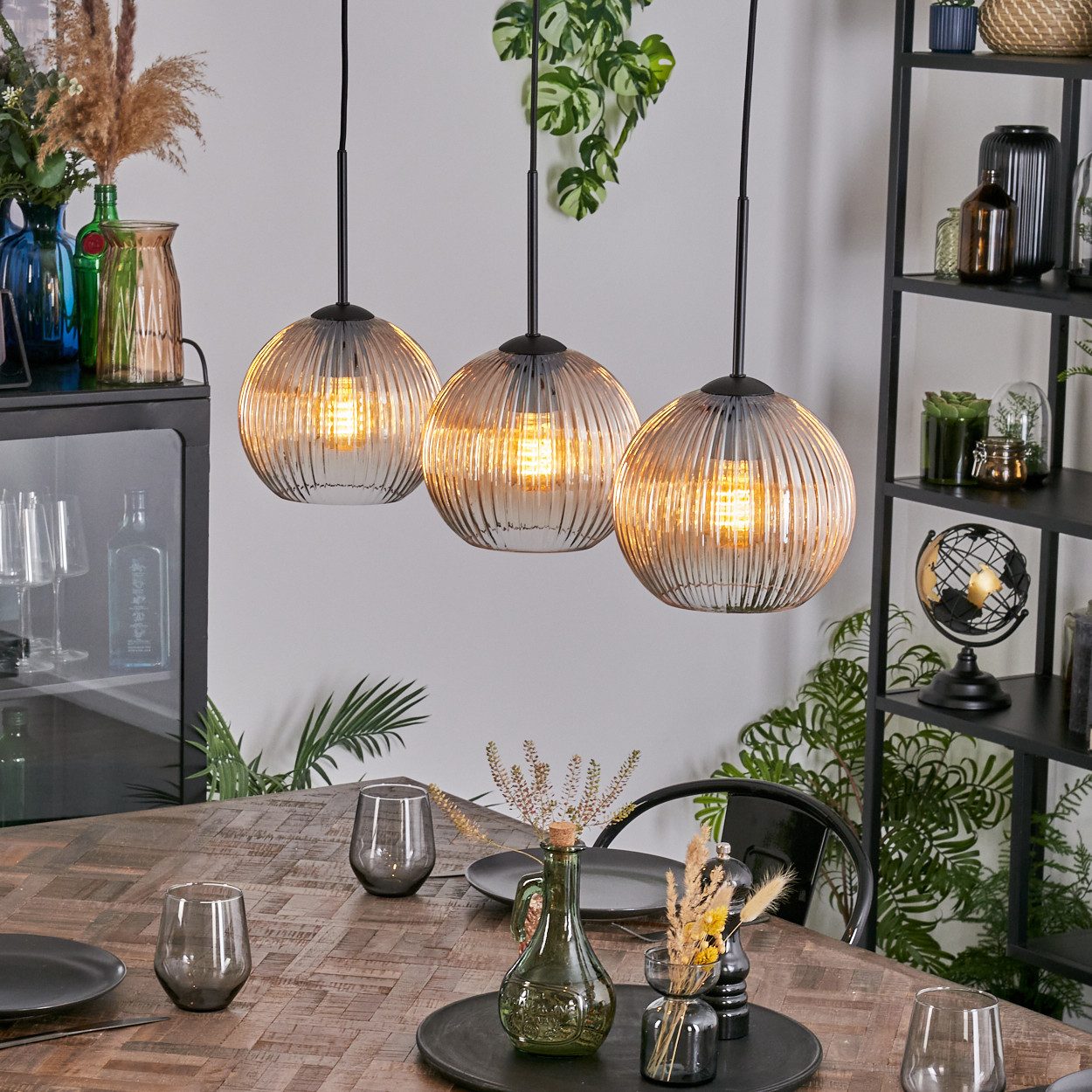 hofstein Hängeleuchte 3-flammige Hängelampe aus Metall/Riffelglas in Schwar günstig online kaufen