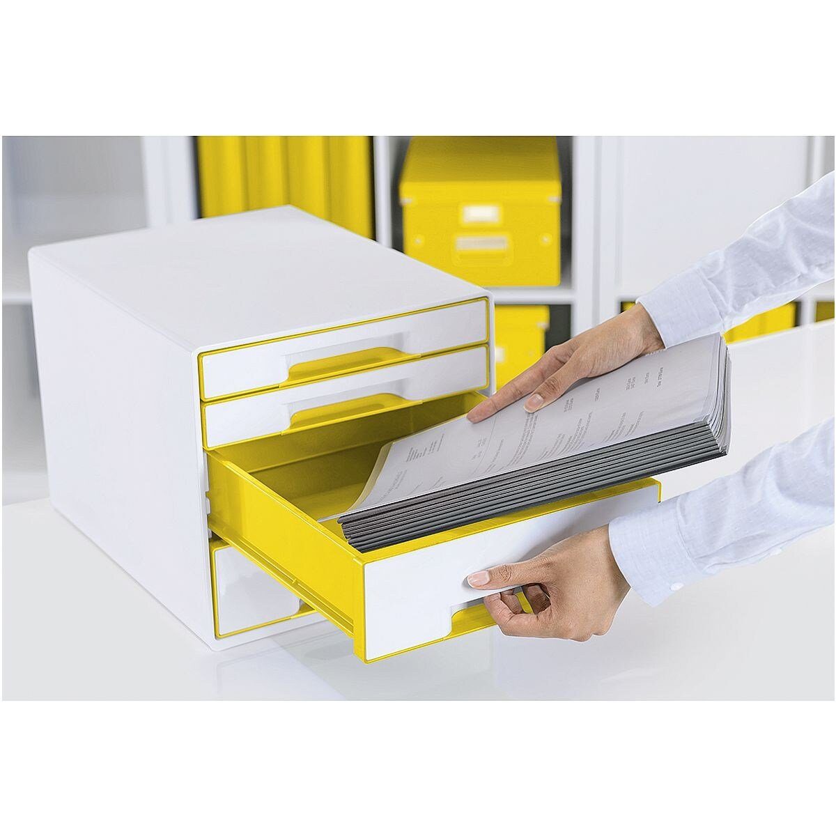 LEITZ Schubladenbox WOW 5213, Cube mit Schubladen, 4 metallic stapelbar gelb geschlossen