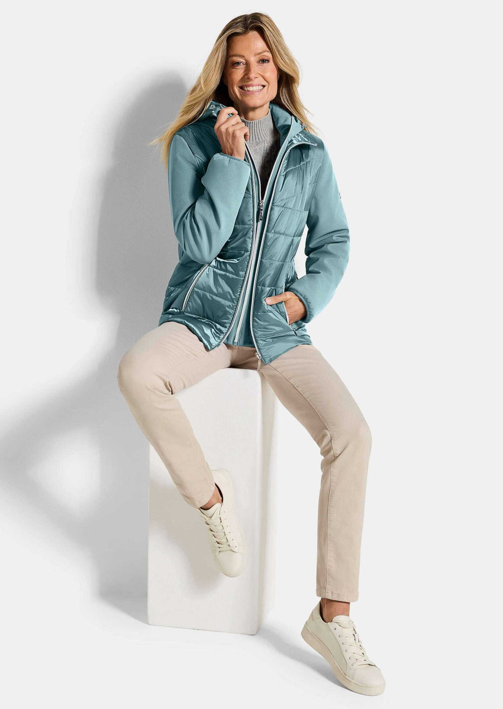 GOLDNER Outdoorjacke Sportive Steppjacke mit Kapuze Winterjacke mit Stehkragen, Reißverschlüssen, Taschen und Langarm – Bild 4 von 5
