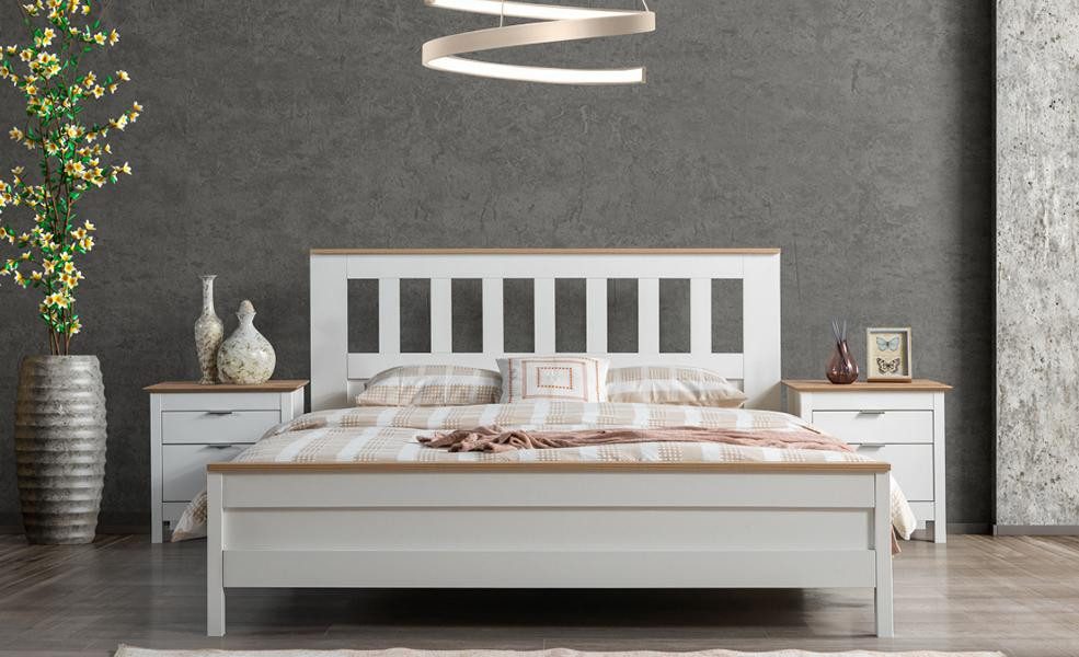 Schlafzimmer-Set Weißes Schlafzimmermöbel-Set mit Nachttisch und Bett aus Holz