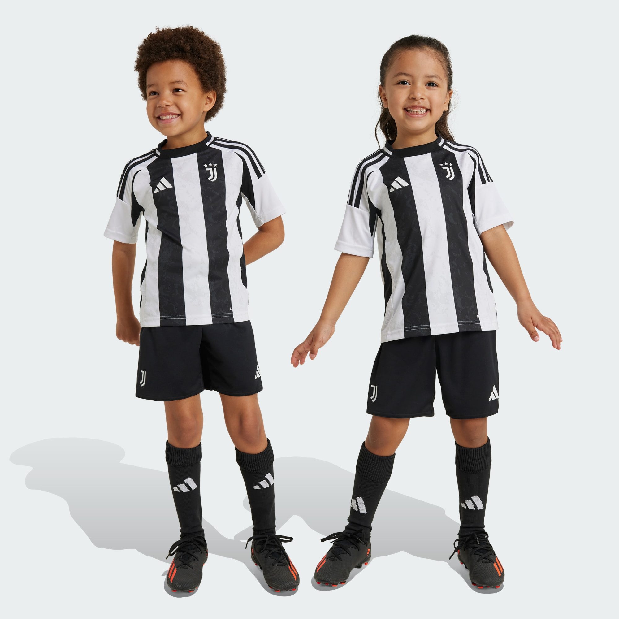 adidas Performance Schwitzanzug JUVENTUS TURIN 24/25 KIDS MINI-HEIMAUSRÜSTUNG (1-tlg)