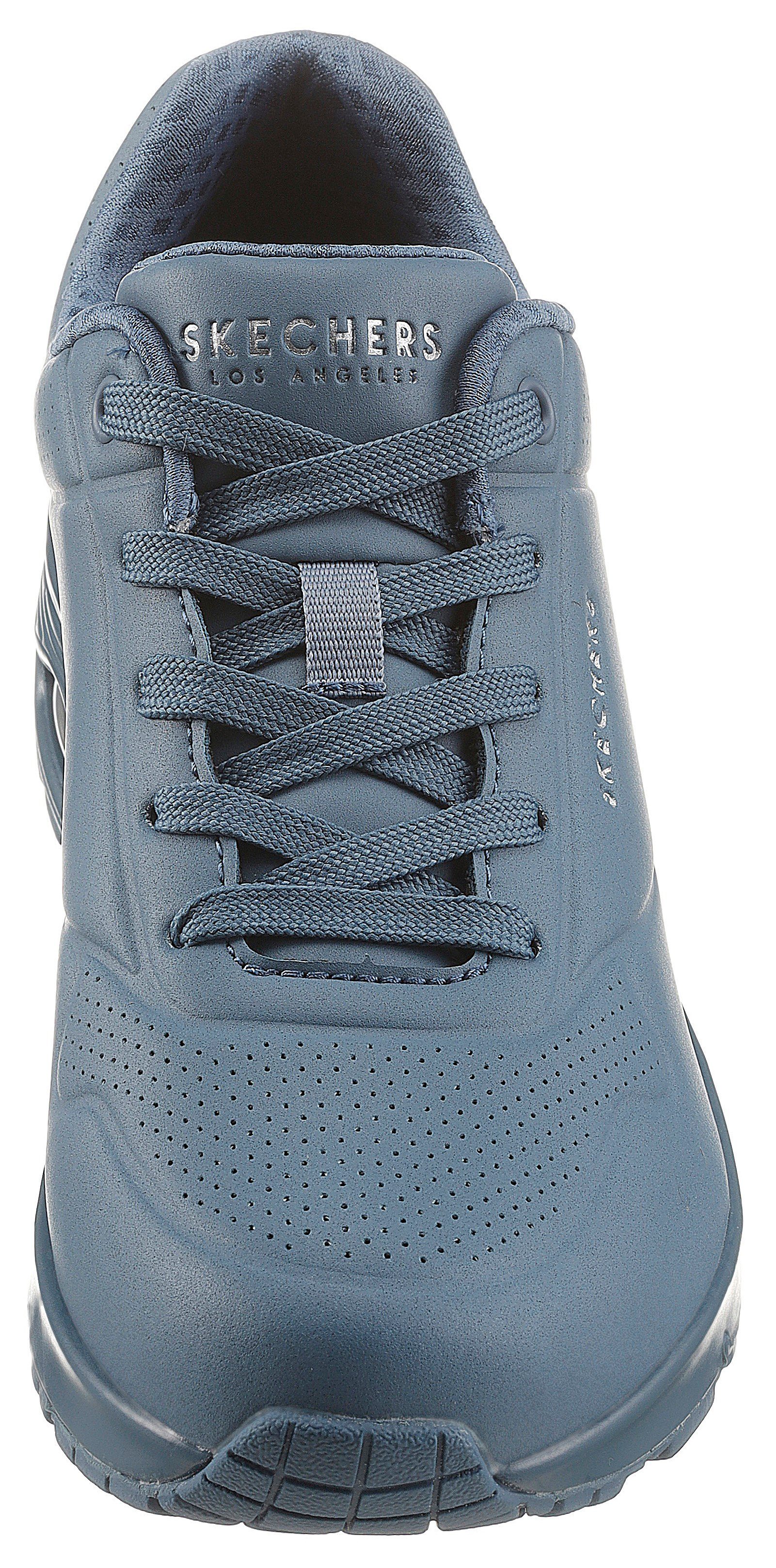 Perforation - mit on Air feiner Skechers blau Wedgesneaker Uno Stand