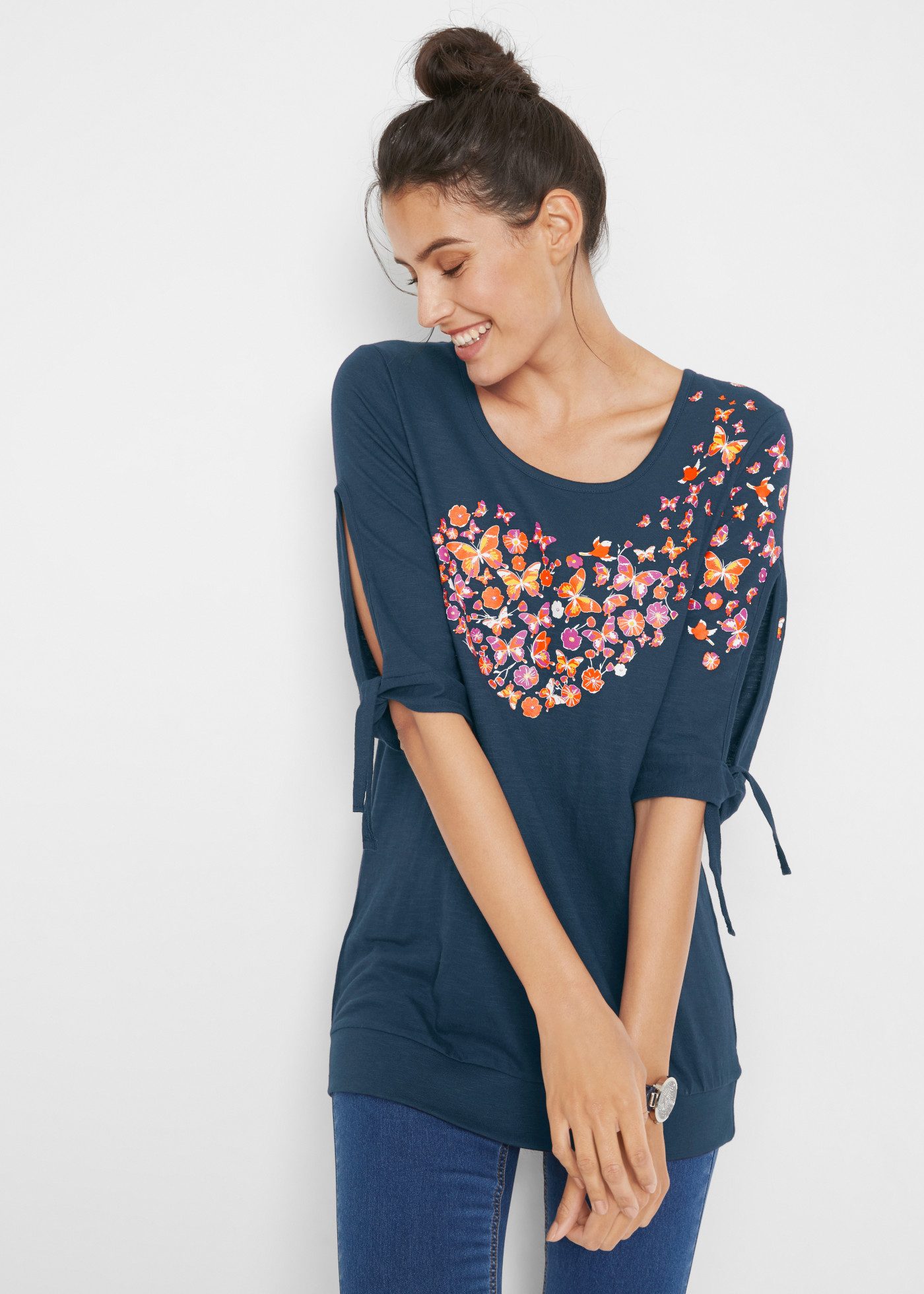 bonprix T-Shirt bequeme Passform, Halbarm-Design, aus Baumwolle, ohne Kragen