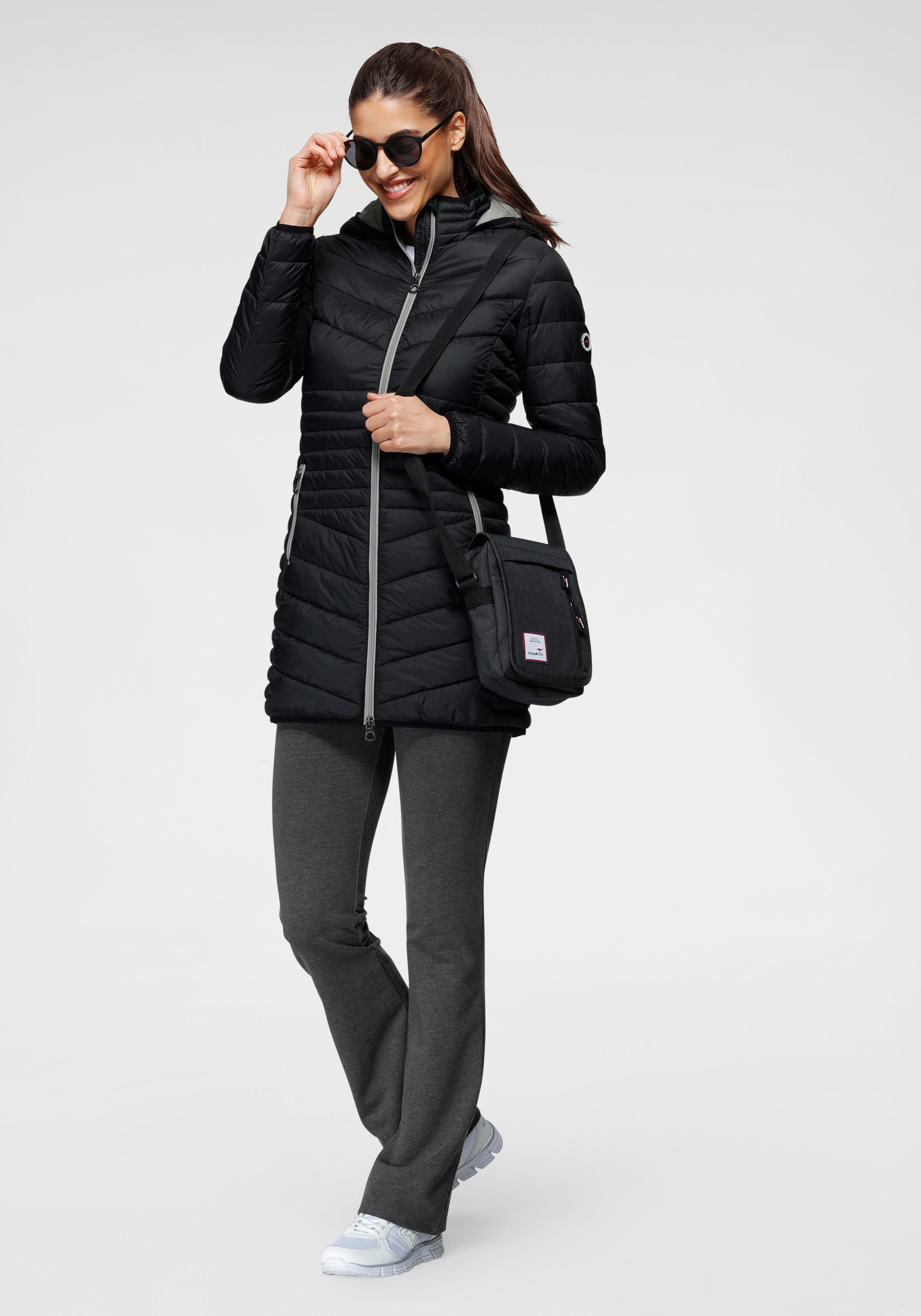 KangaROOS Steppjacke für den Übergang, aus leichtem Webmaterial, figurbetonter Schnitt