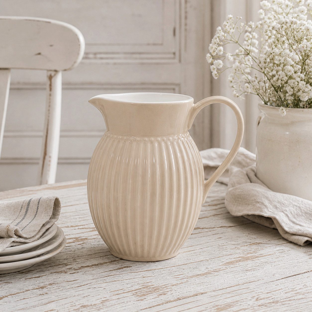 Greengate Wasserkrug GreenGate Krug Alice Fudge 1,5 L