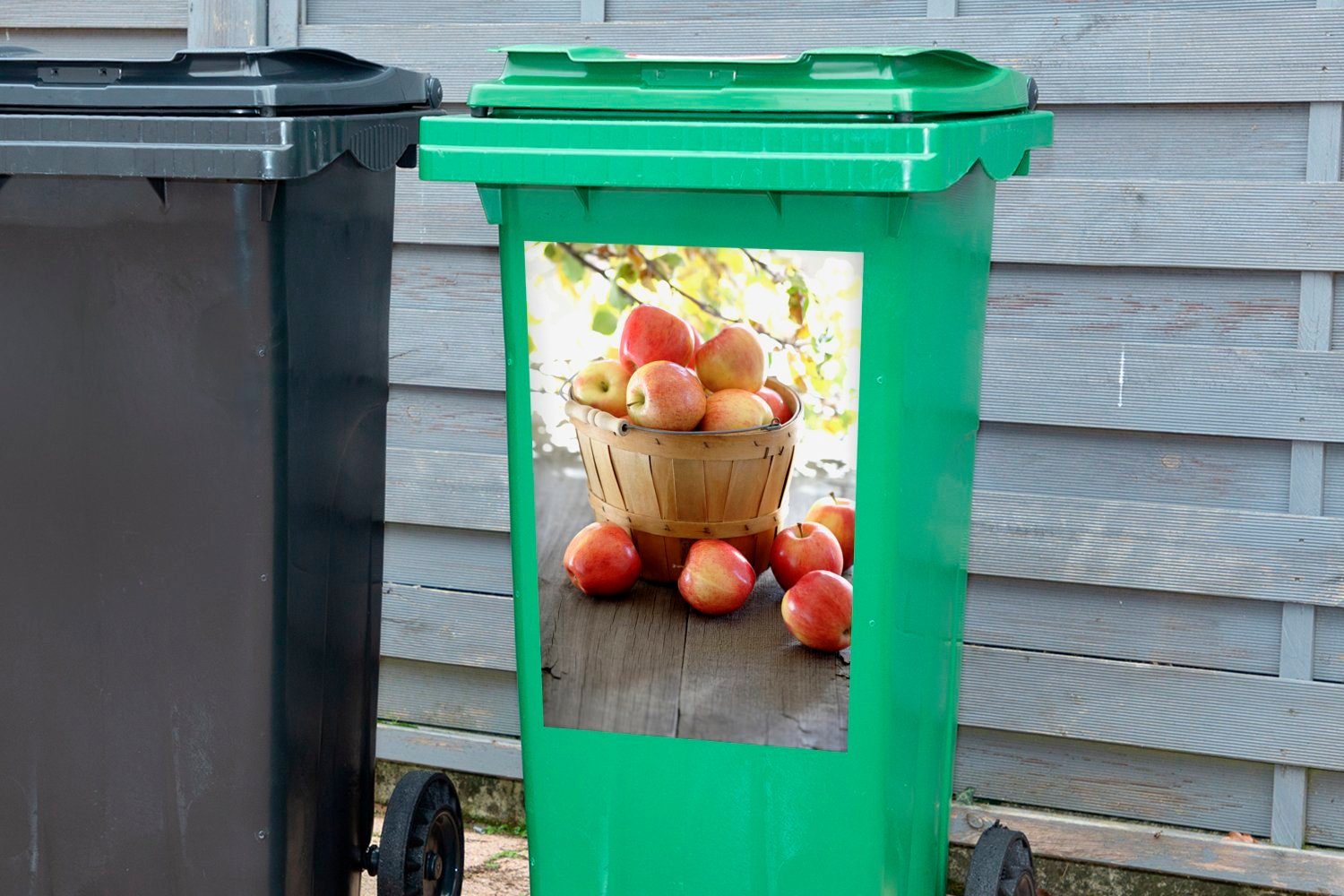 MuchoWow Wandsticker Apfel - Tisch Abfalbehälter St), Mülleimer-aufkleber, Mülltonne, (1 - Obstkorb Sticker, Container