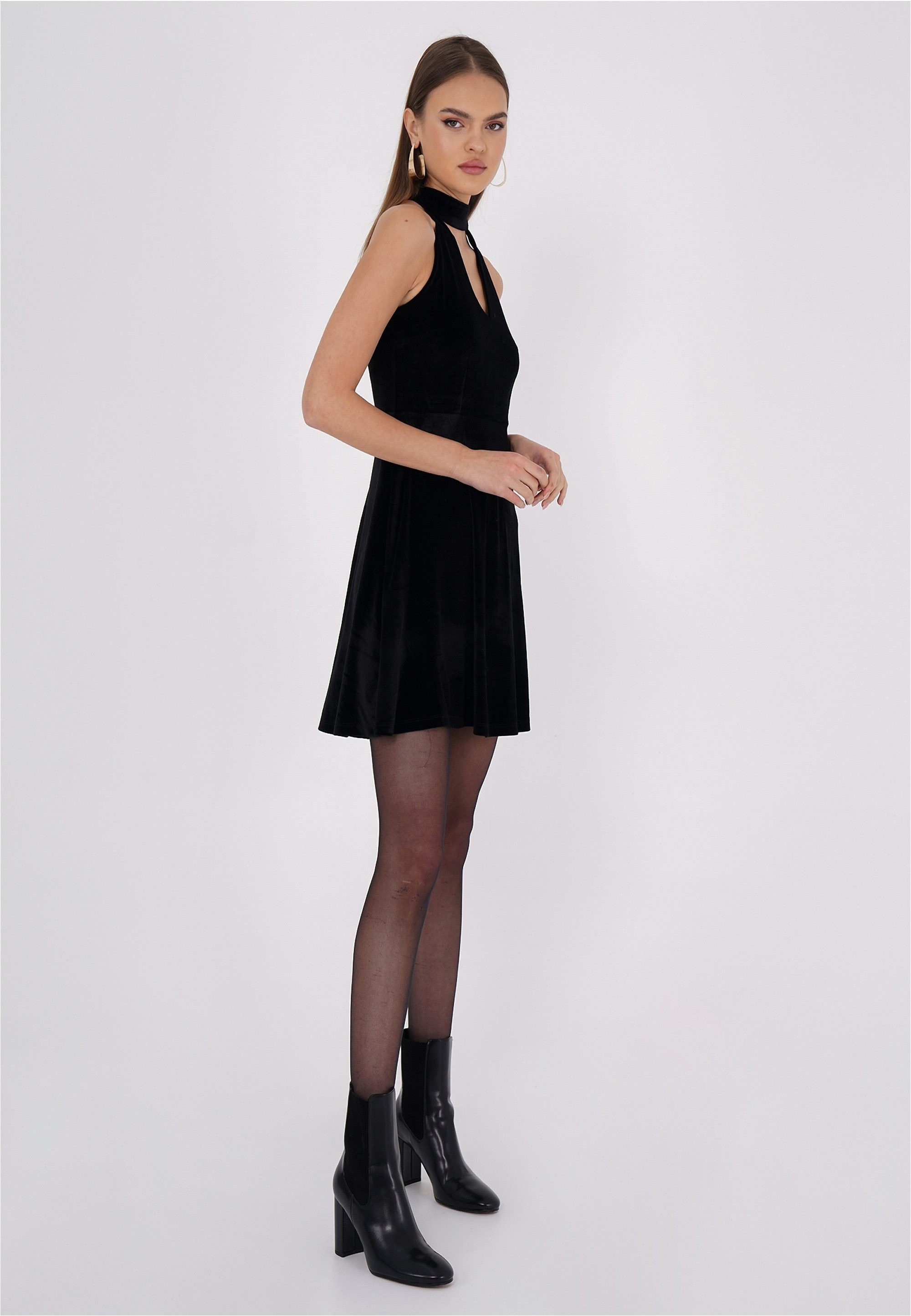freshlions Jerseykleid Lolie (1-tlg) mit raffiniertem Neckholder-Design