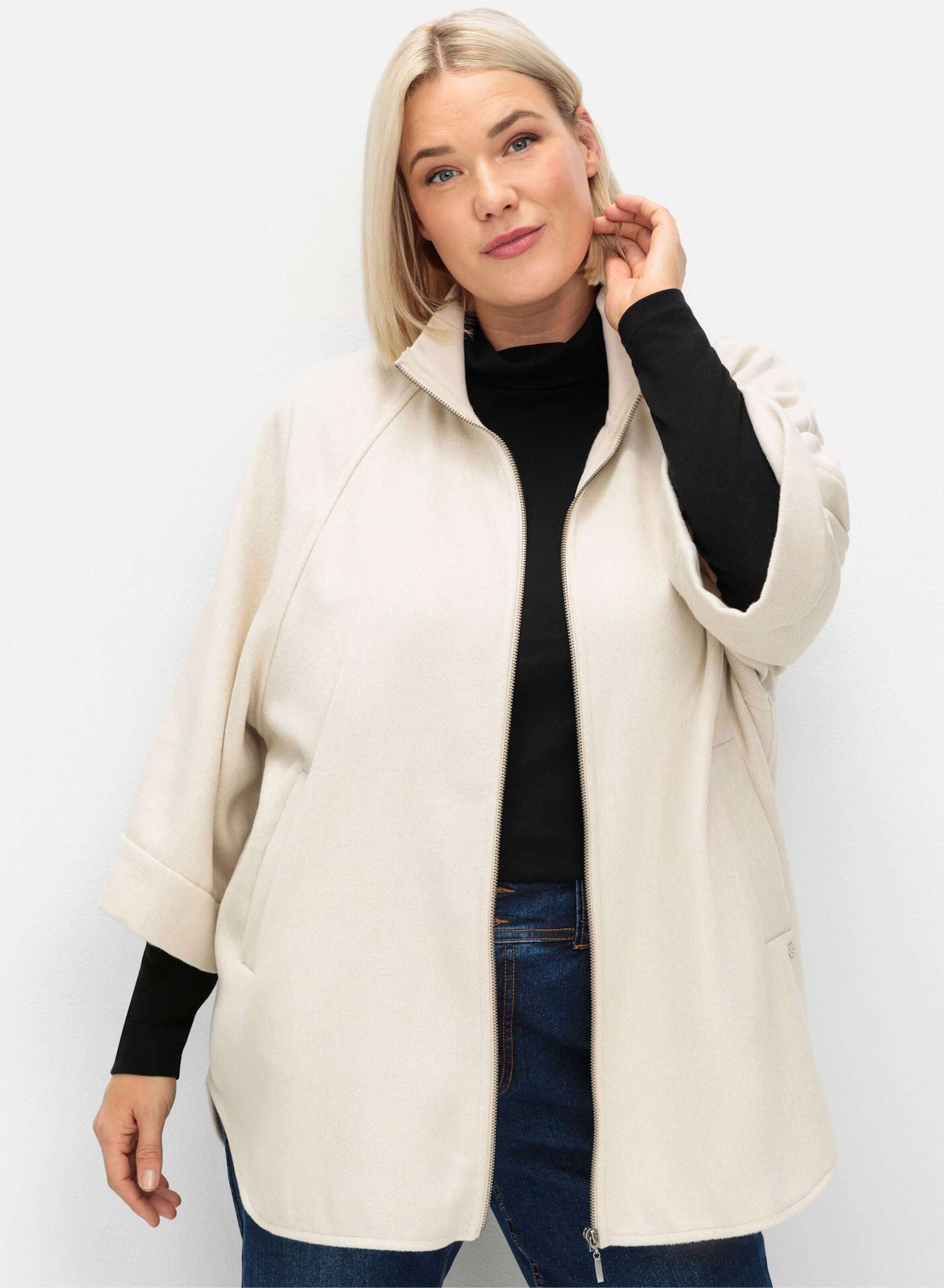 Sheego Allwetterjacke Jacke 3/4-Arm in lockerer Cape-Form, mit Wollanteil