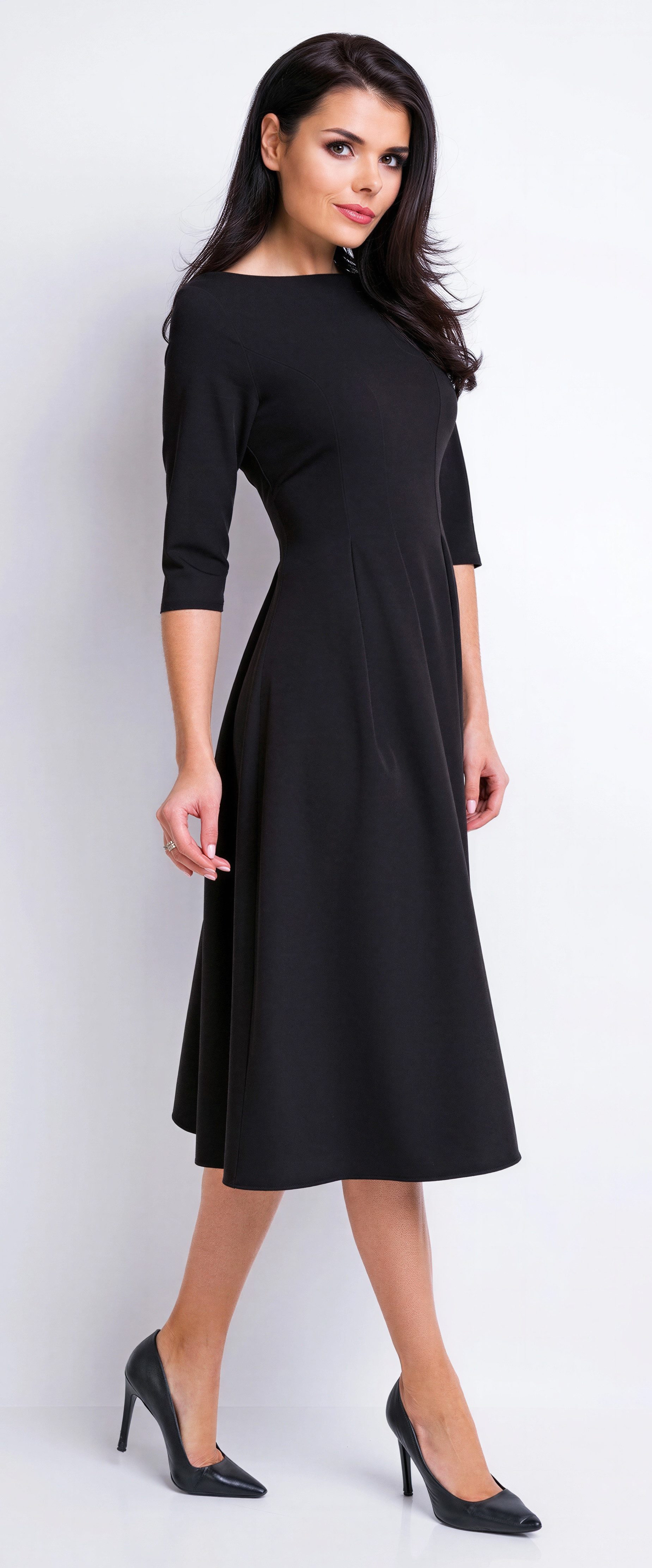 Awama Abendkleid mit ausgestelltem Rock und 3/4-Ärmeln
