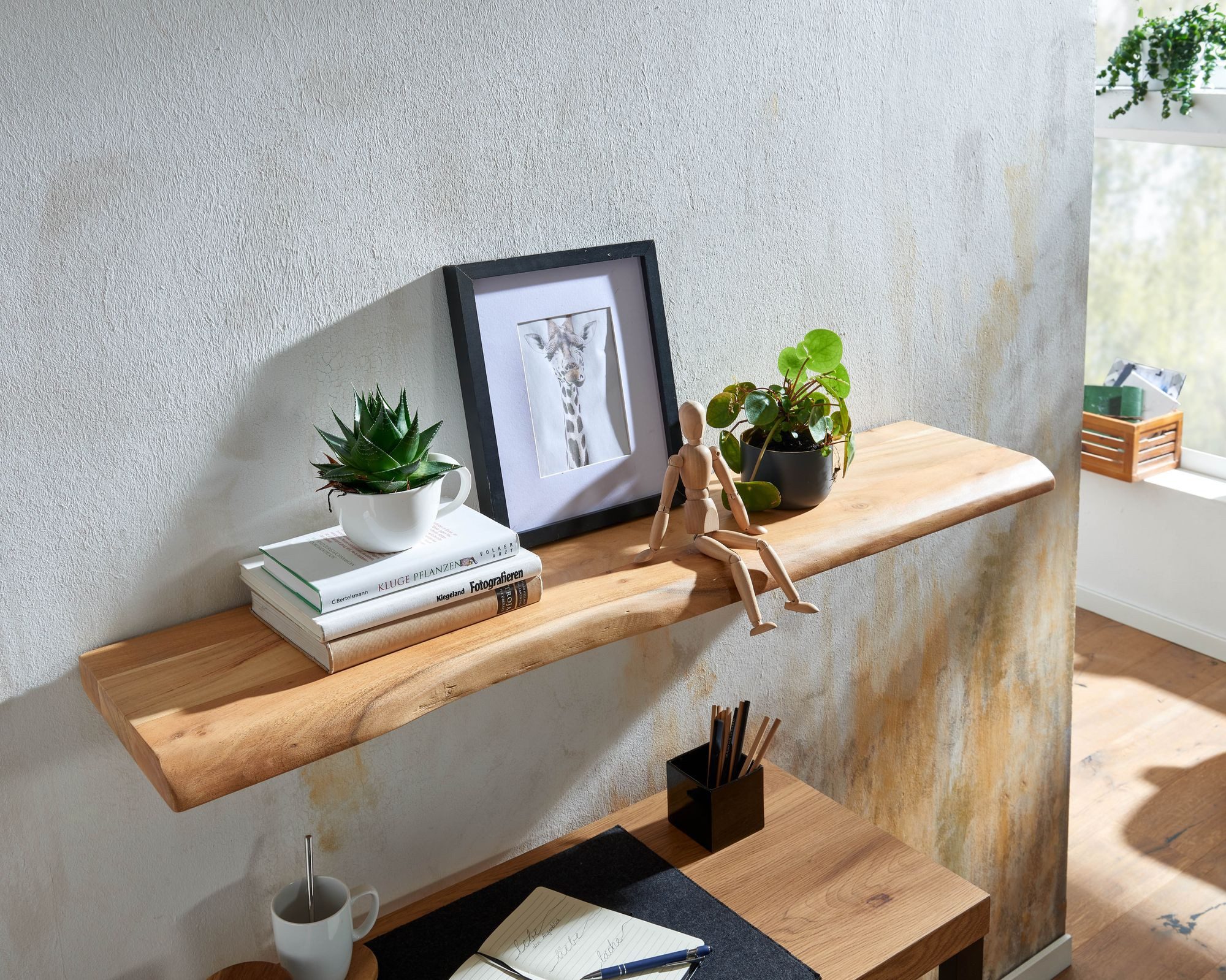 Wohnling Wandregal WL6.515 Baumkante Akazie Holz Design Schweberegal 120 cm Regal Massi, mit Baumkante Akazie Massivholz 120 cm hängend, Hängeregal schwebend, Schweberegal Wand Wohnzimmer