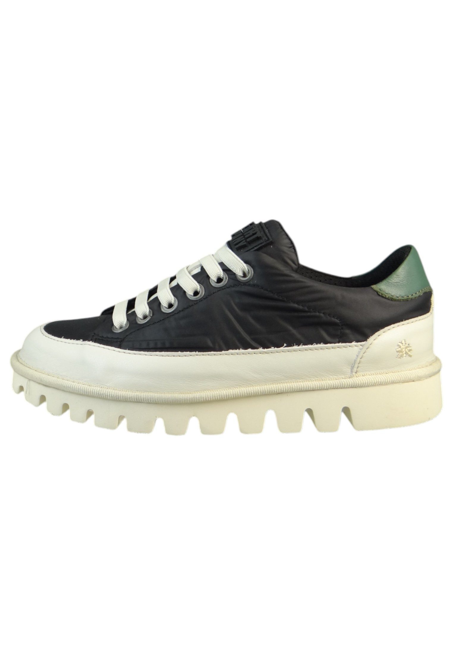 Art 1596 Ontario Low Top Black Sneaker