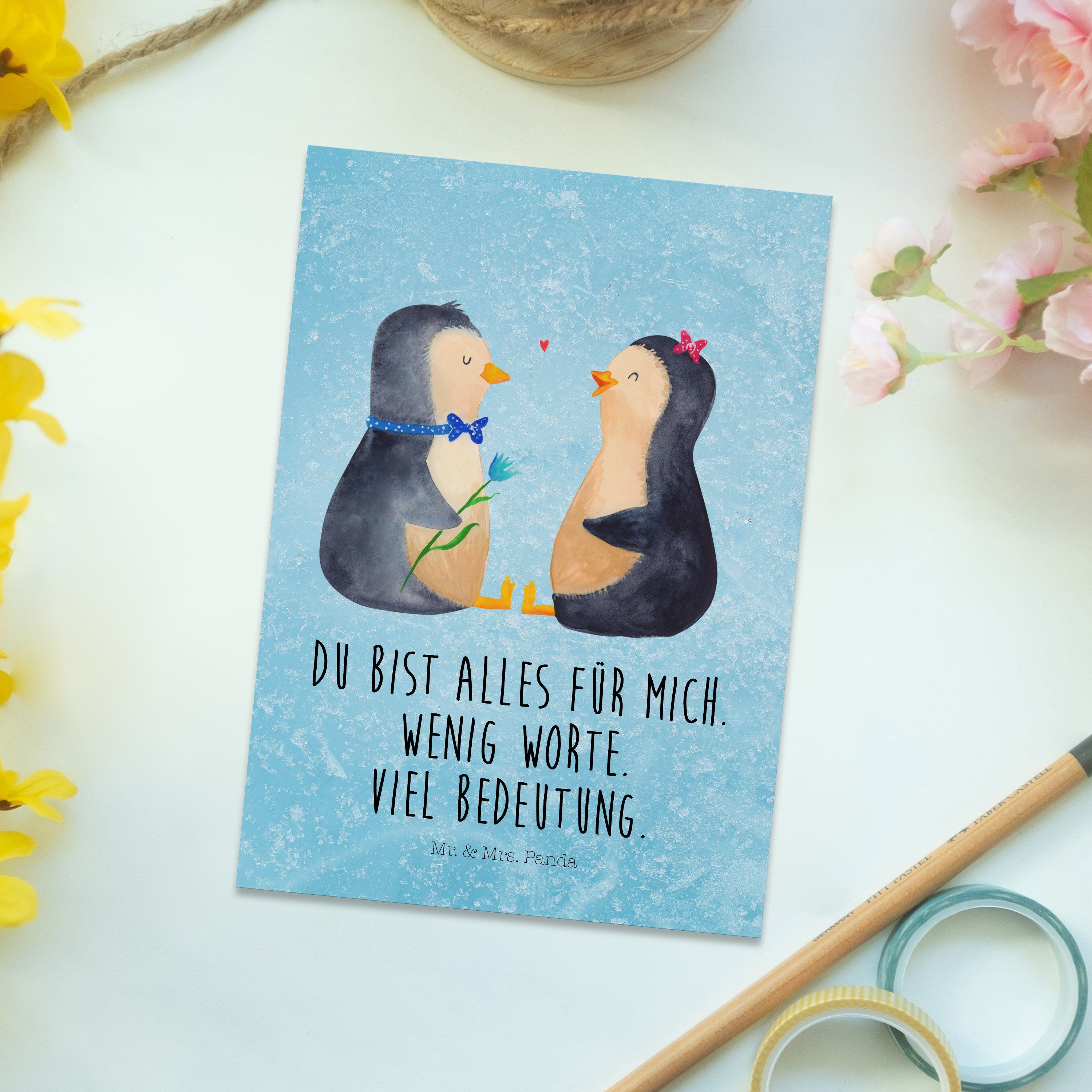 Mr. & Mrs. Panda Jahrestag, Geburts Geschenk, große Pinguin - Pärchen Liebe, Eisblau - Postkarte