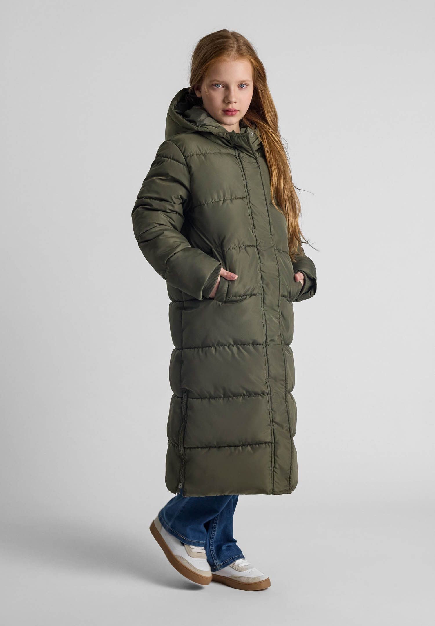 MINOTI Winterjacke Lange, gesteppte Winterjacke mit Kapuze und Reißverschlüssen (2–14y)