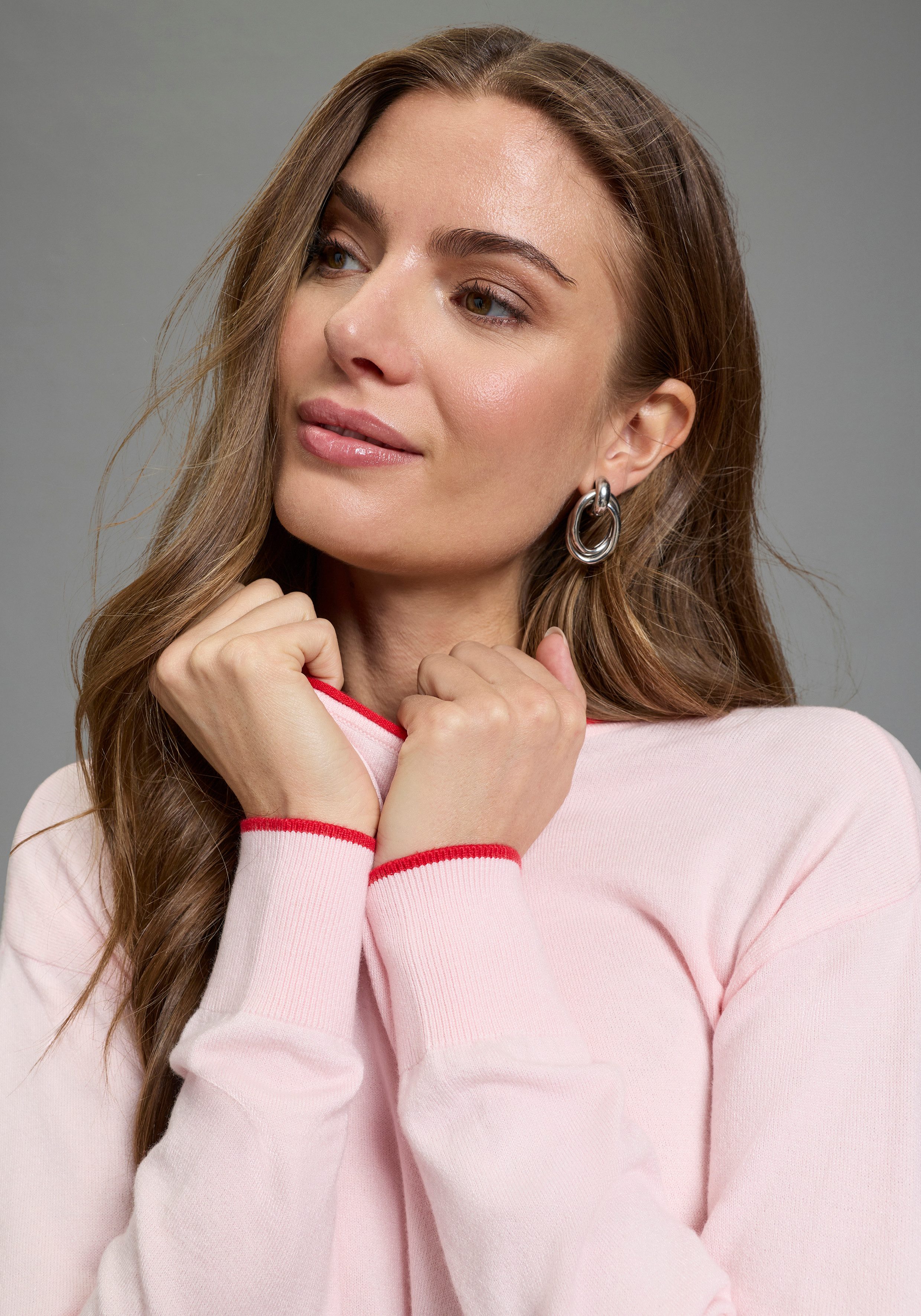 Laura Scott Strickpullover leichter Übergangspullover mit modernen Kontrastdetails