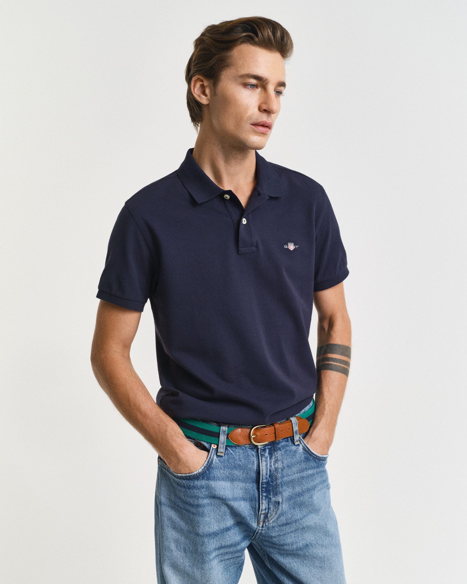 Gant Poloshirt SLIM SHIELD SS PIQUE POLO mit Logostickerei auf der Brust günstig online kaufen