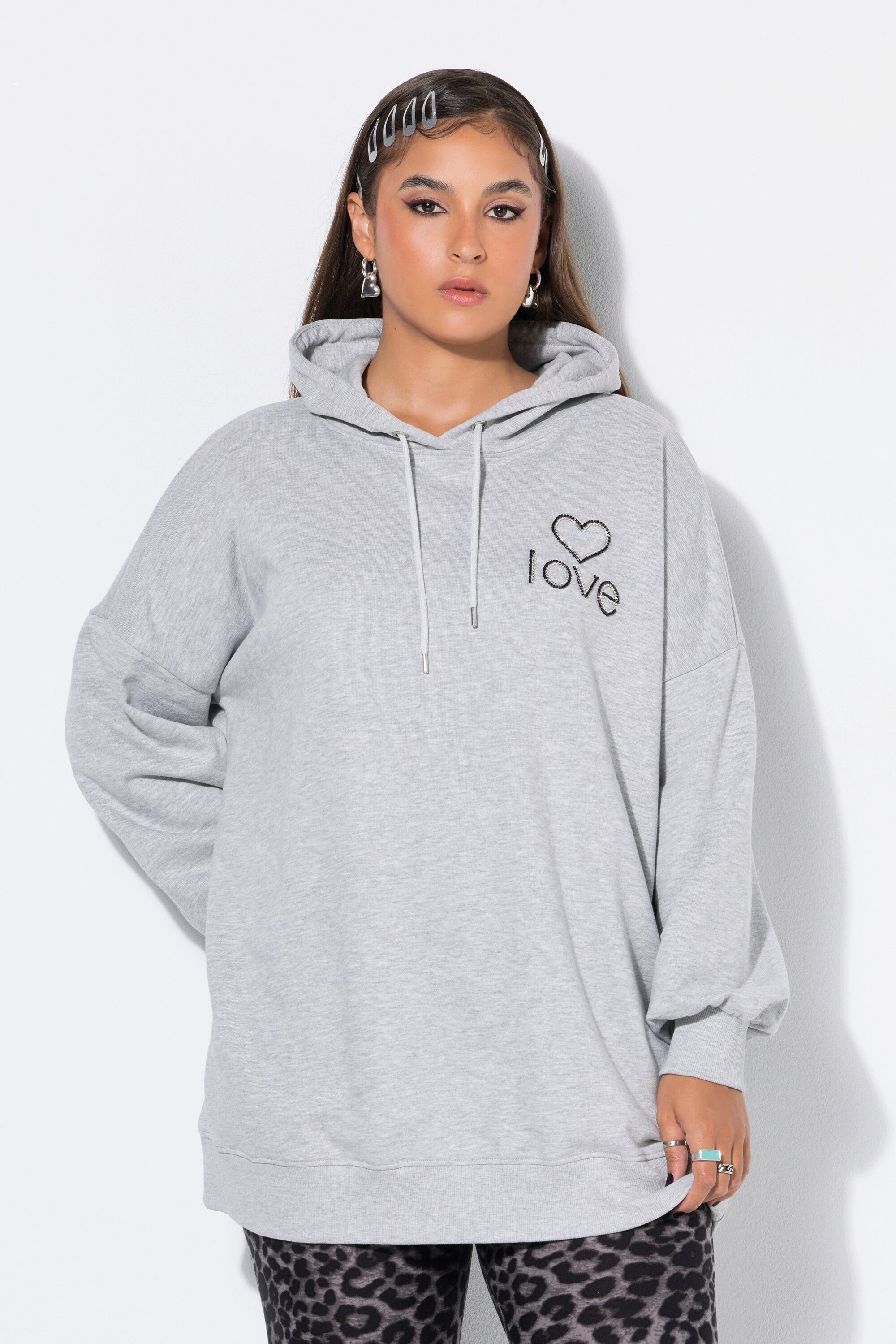 Studio Untold Sweatshirt Hoodie Oversize Shape Perlen Heart Love
