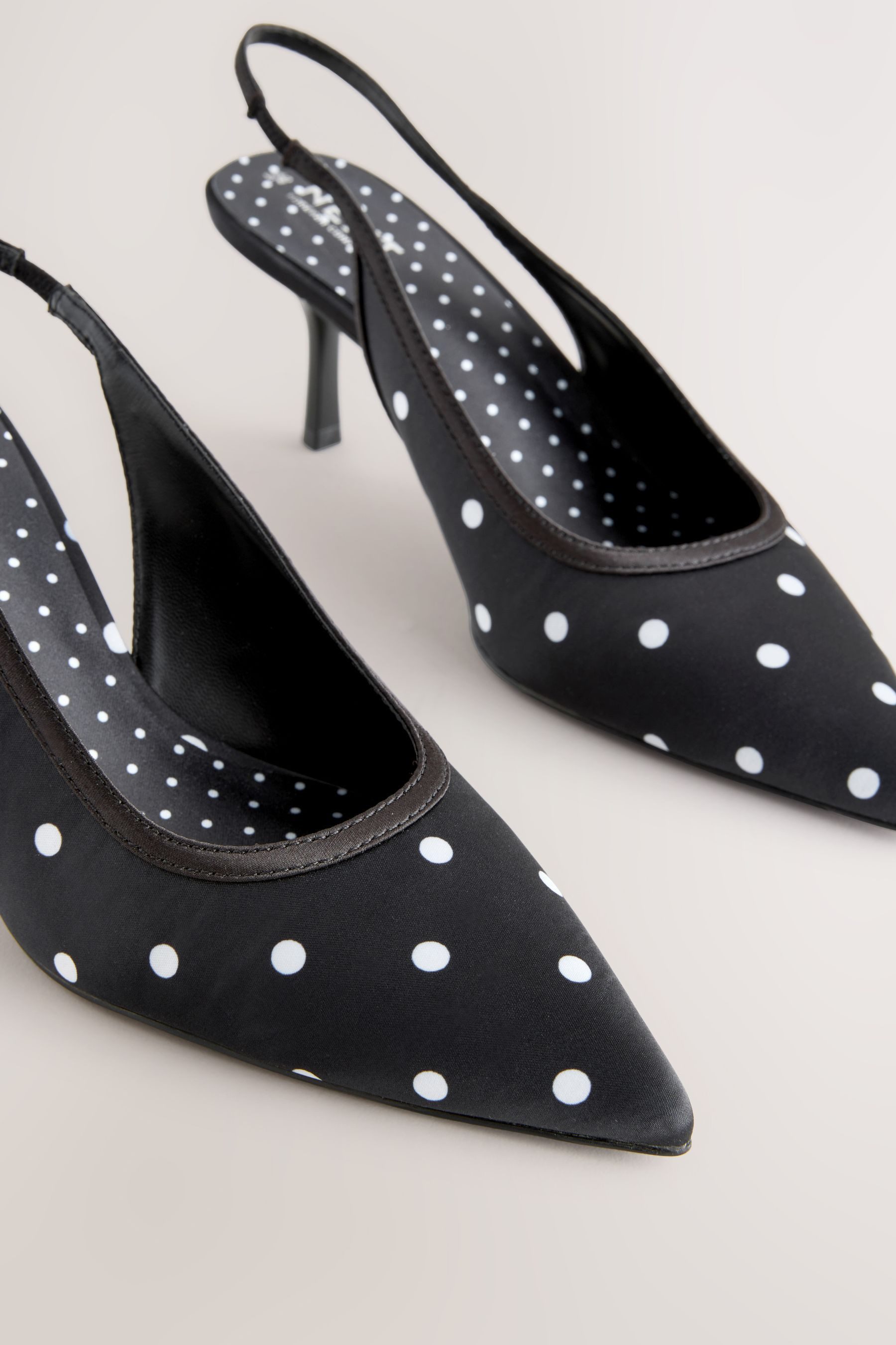 Next Forever Comfort® Pumps, Fersenriemen + Pünktchen Slingsandale (1-tlg)