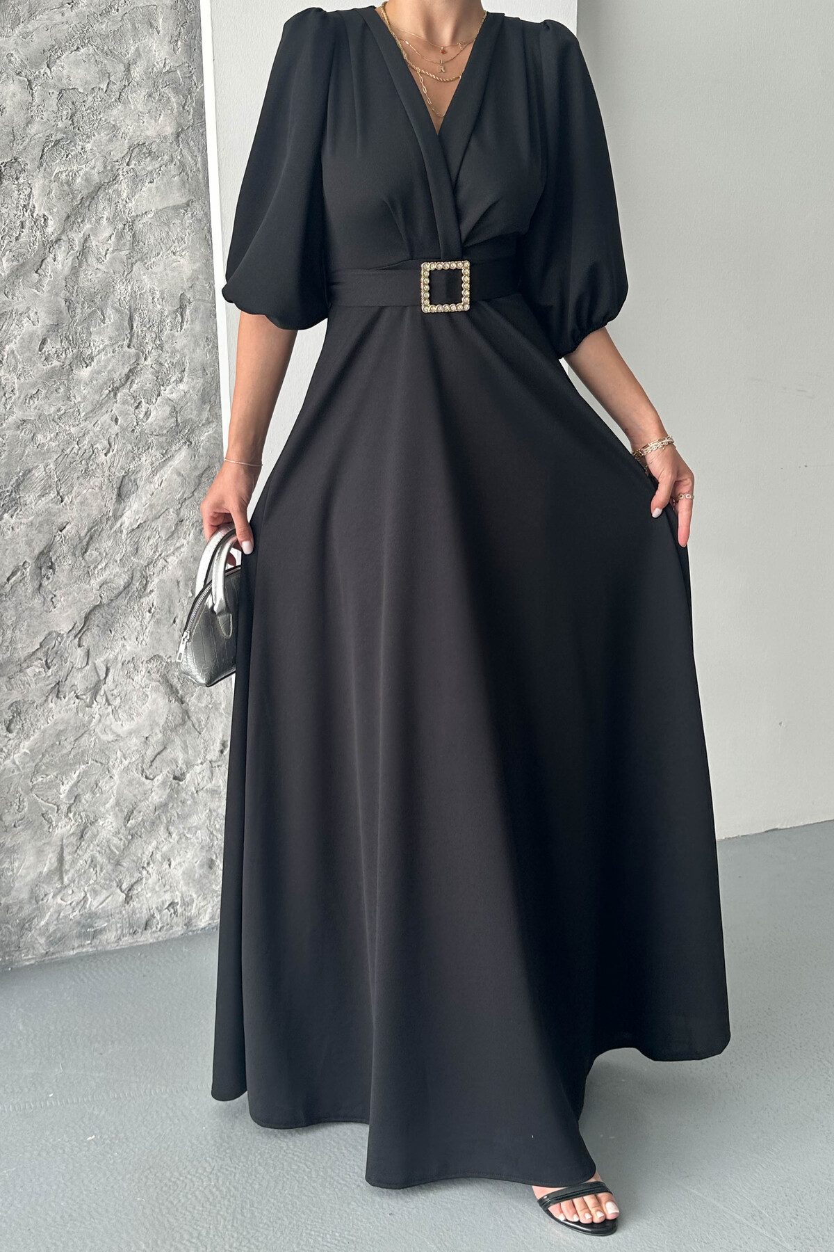 Abendkleid Maxikleid mit V-Ausschnitt und Gürteldetails