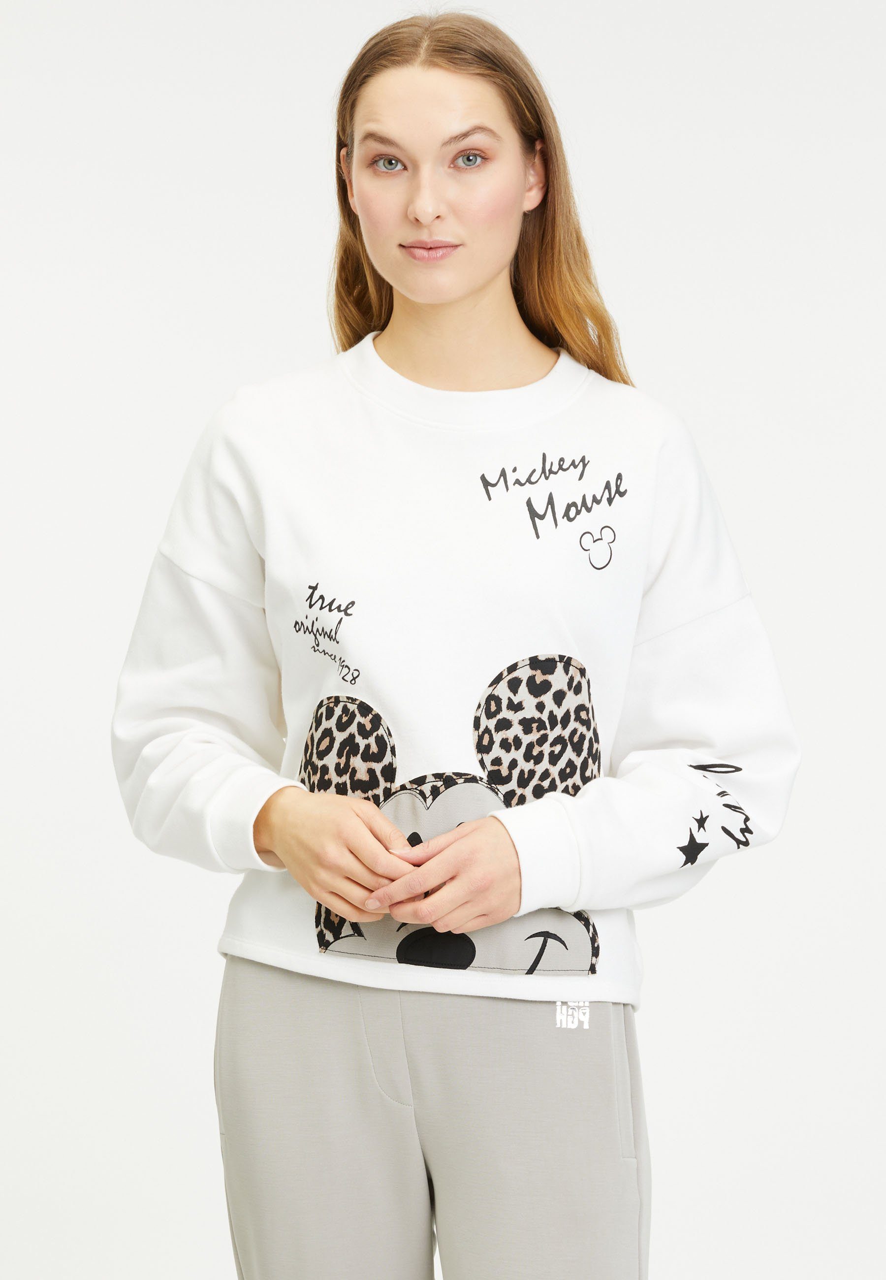 Princess goes Hollywood Sweatshirt Sweat mit Jeans Patch Of Mickey mit modernem Design