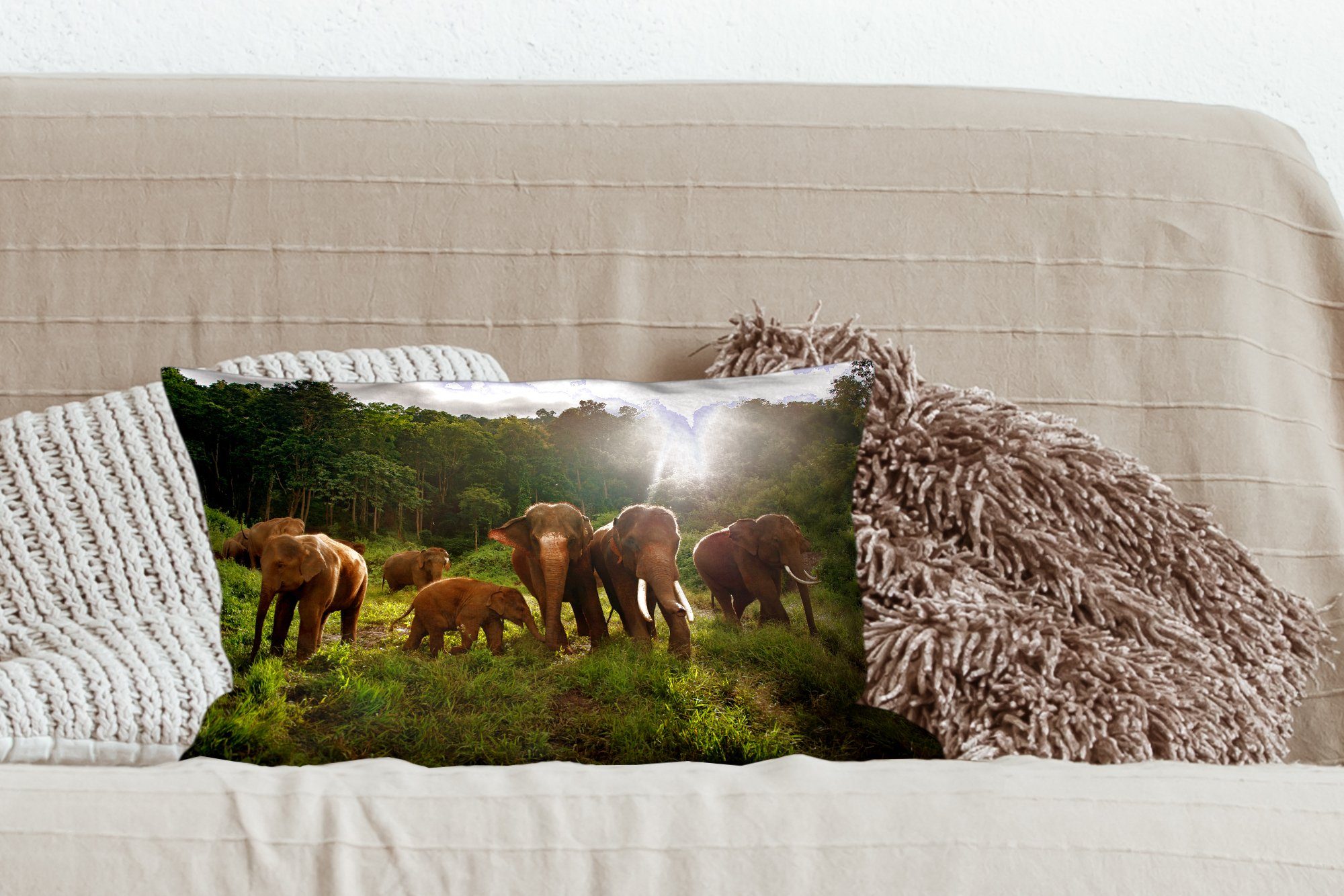 Wohzimmer Dekokissen Schlafzimmer Licht, - Dekoration, Wald Füllung, MuchoWow Elefanten - mit Zierkissen, Dekokissen