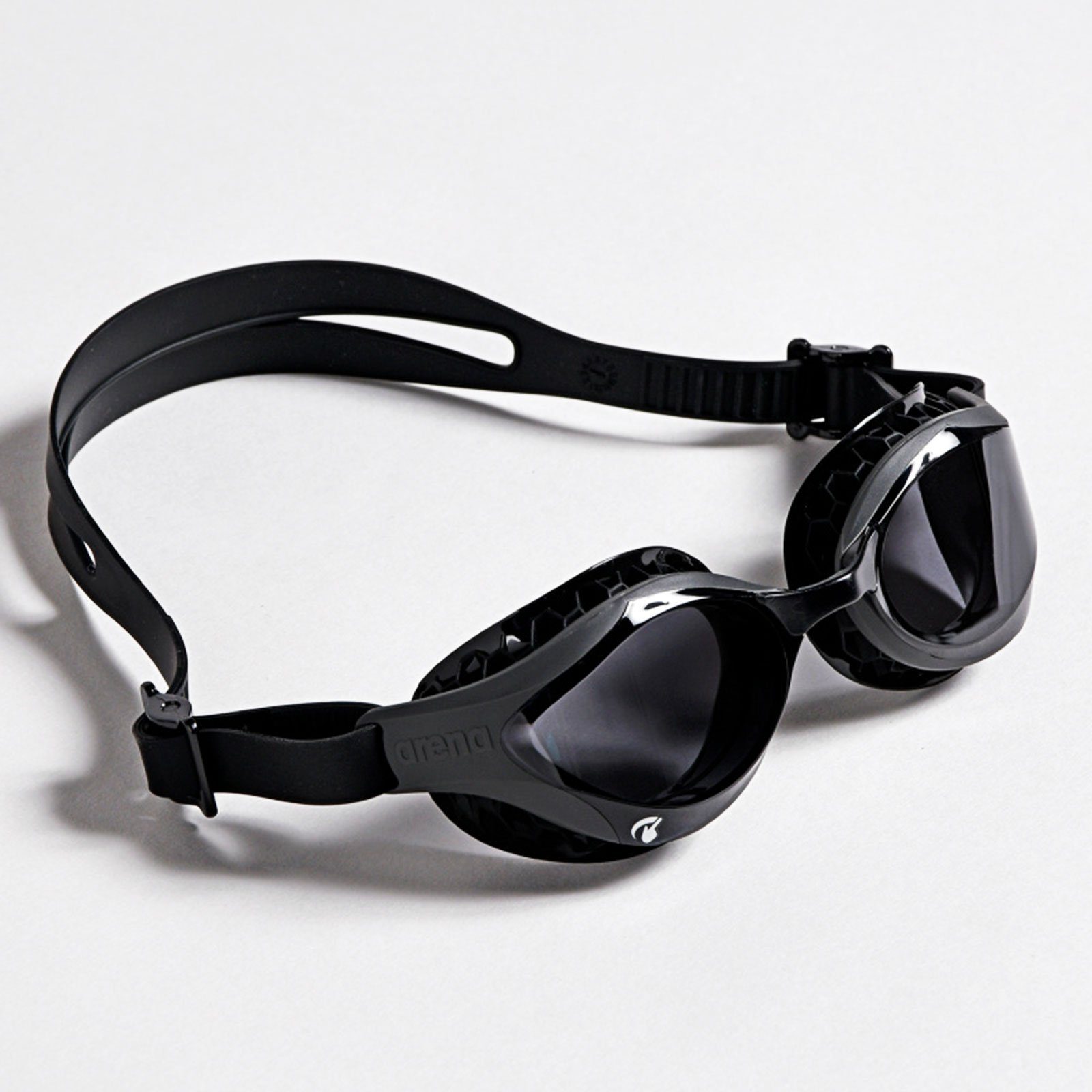 Arena Schwimmbrille Air Bold Swipe, mit Swipe Anti-Fog-Technologie