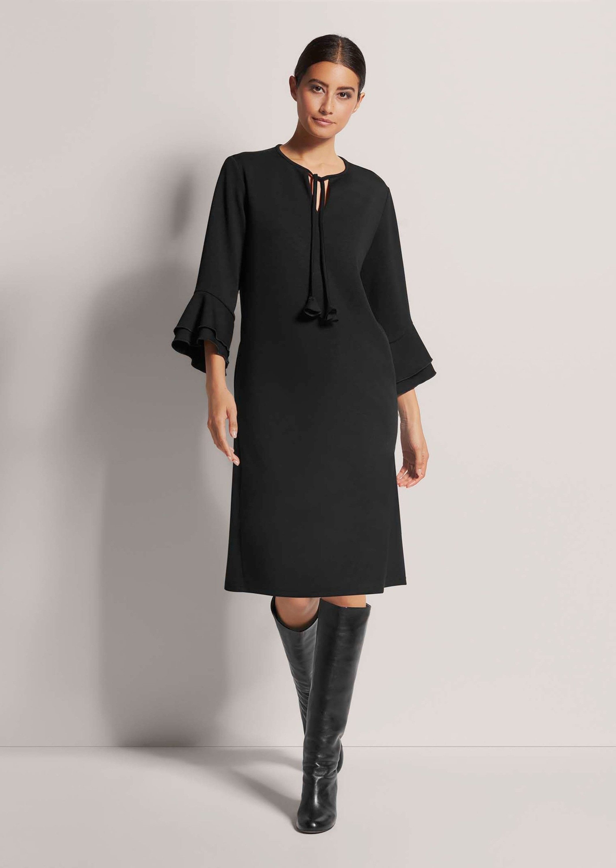 MADELEINE Etuikleid Etui-Kleid mit Trompetenärmeln günstig online kaufen